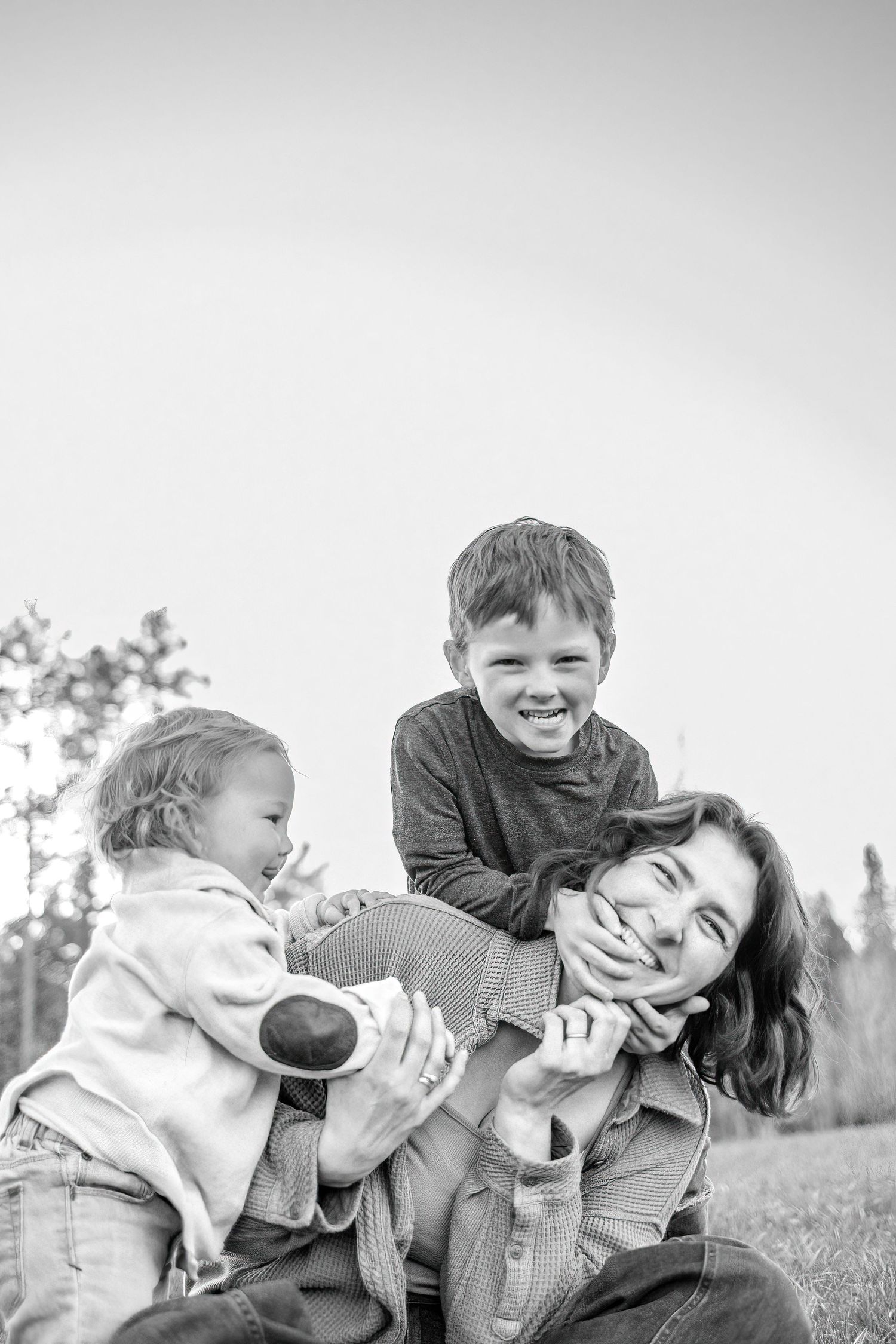 Lifestyle Family Photographer Newborn Maternity Perth Almonte Carleton Place Ottawa Kingston Kemptville Merrickville In Home Newborn