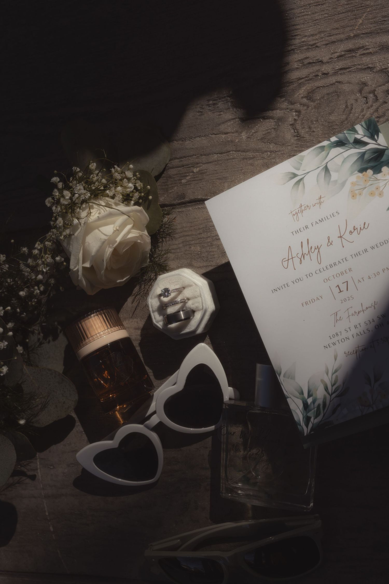 Wedding photographer Cleveland Ohio 
Cinematic photographer Cleveland Ohio 
Documentary style photographer 
Nostalgic wedding photographer