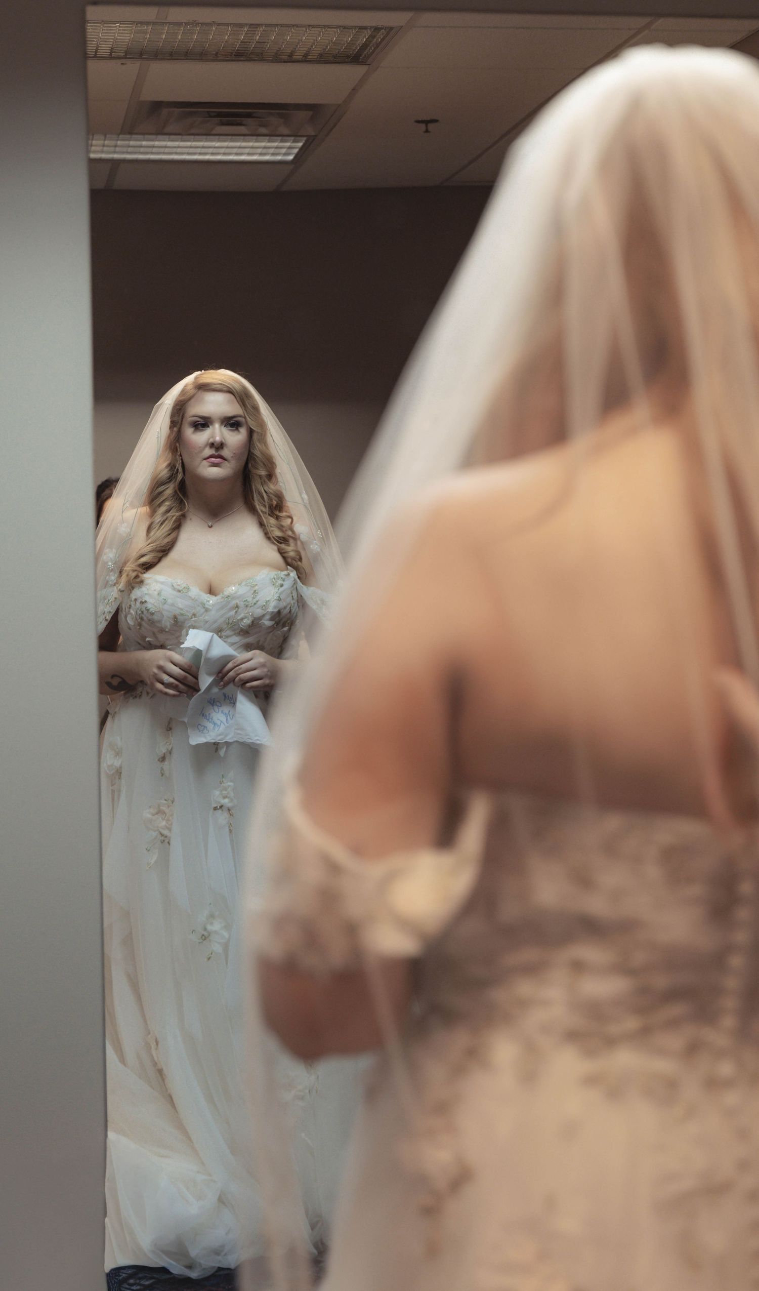 Wedding photographer Cleveland Ohio 
Cinematic photographer Cleveland Ohio 
Documentary style photographer 
moody Ohio photographer
