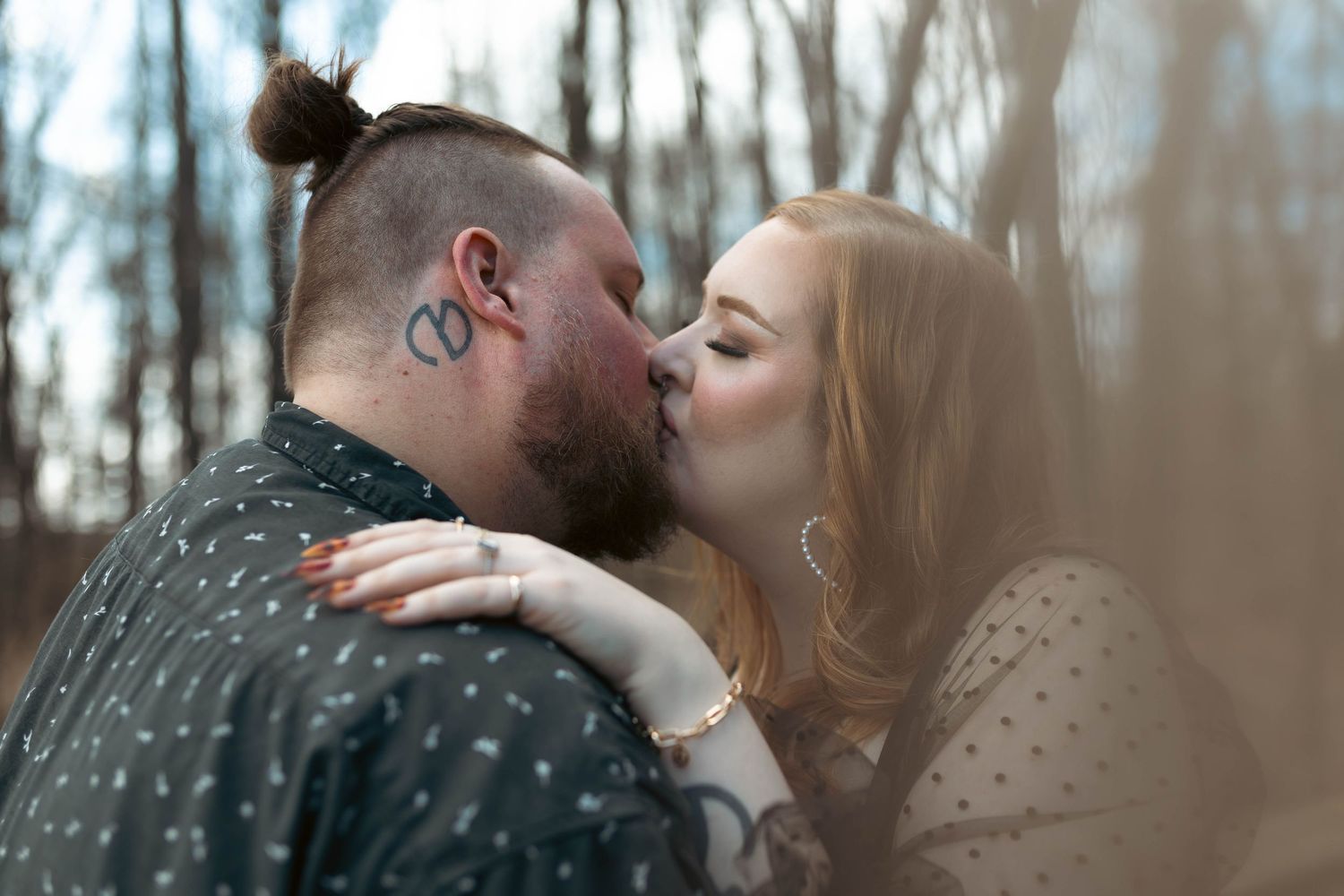Wedding photographer Cleveland Ohio 
Cinematic photographer Cleveland Ohio 
Documentary style photographer 
moody Ohio photographer