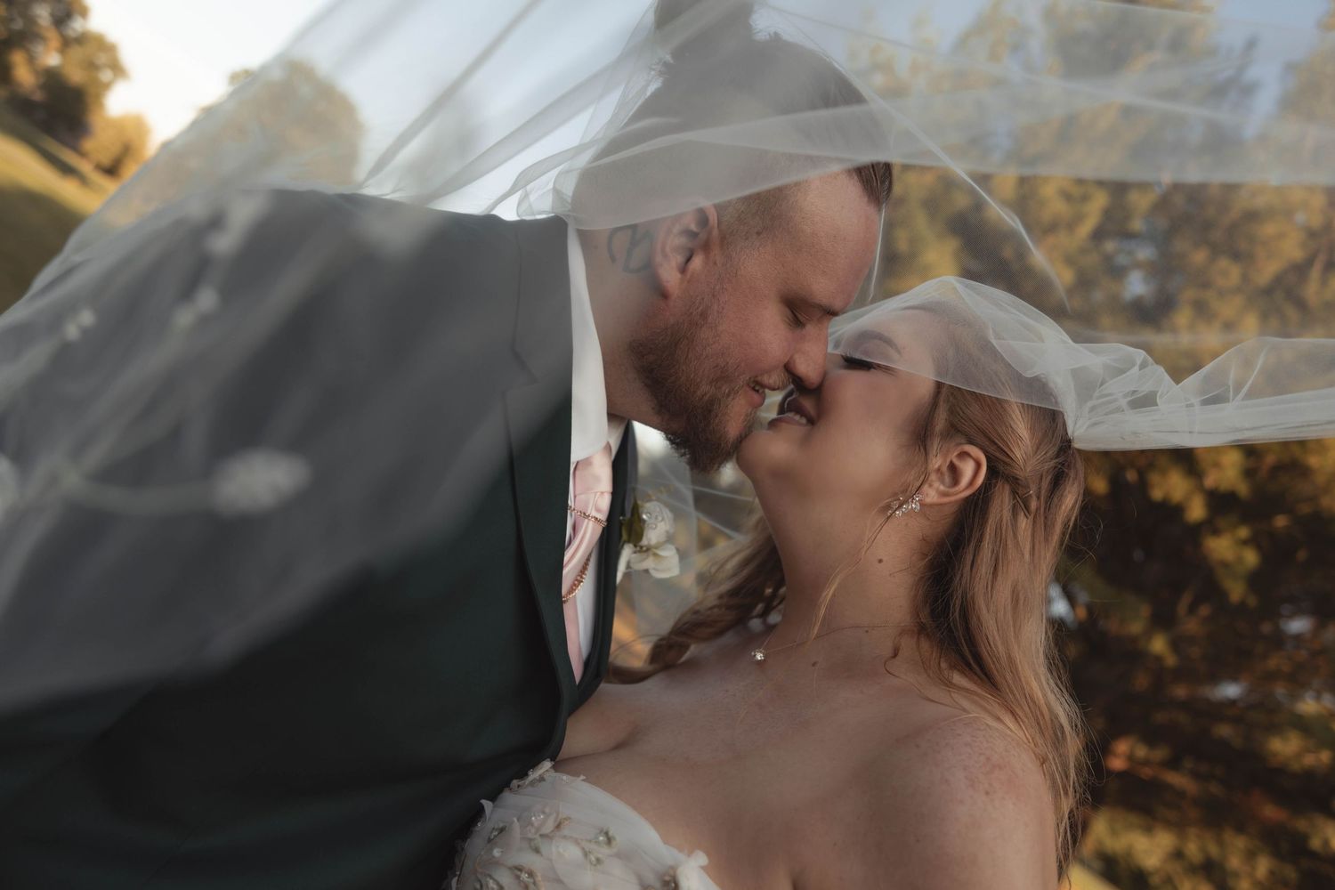 Wedding photographer Cleveland Ohio 
Cinematic photographer Cleveland Ohio 
Documentary style photographer 
moody Ohio photographer
