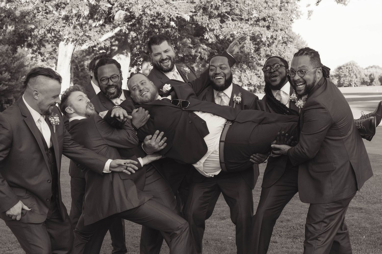 Wedding photographer Cleveland Ohio 
Cinematic photographer Cleveland Ohio 
Documentary style photographer 
moody Ohio photographer