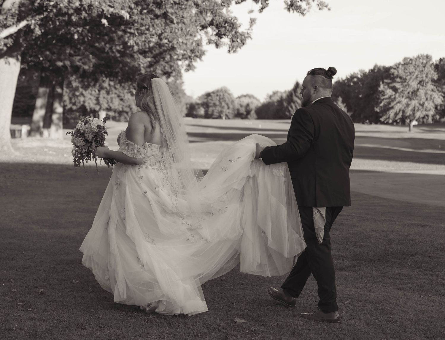 Wedding photographer Cleveland Ohio 
Cinematic photographer Cleveland Ohio 
Documentary style photographer 
moody Ohio photographer