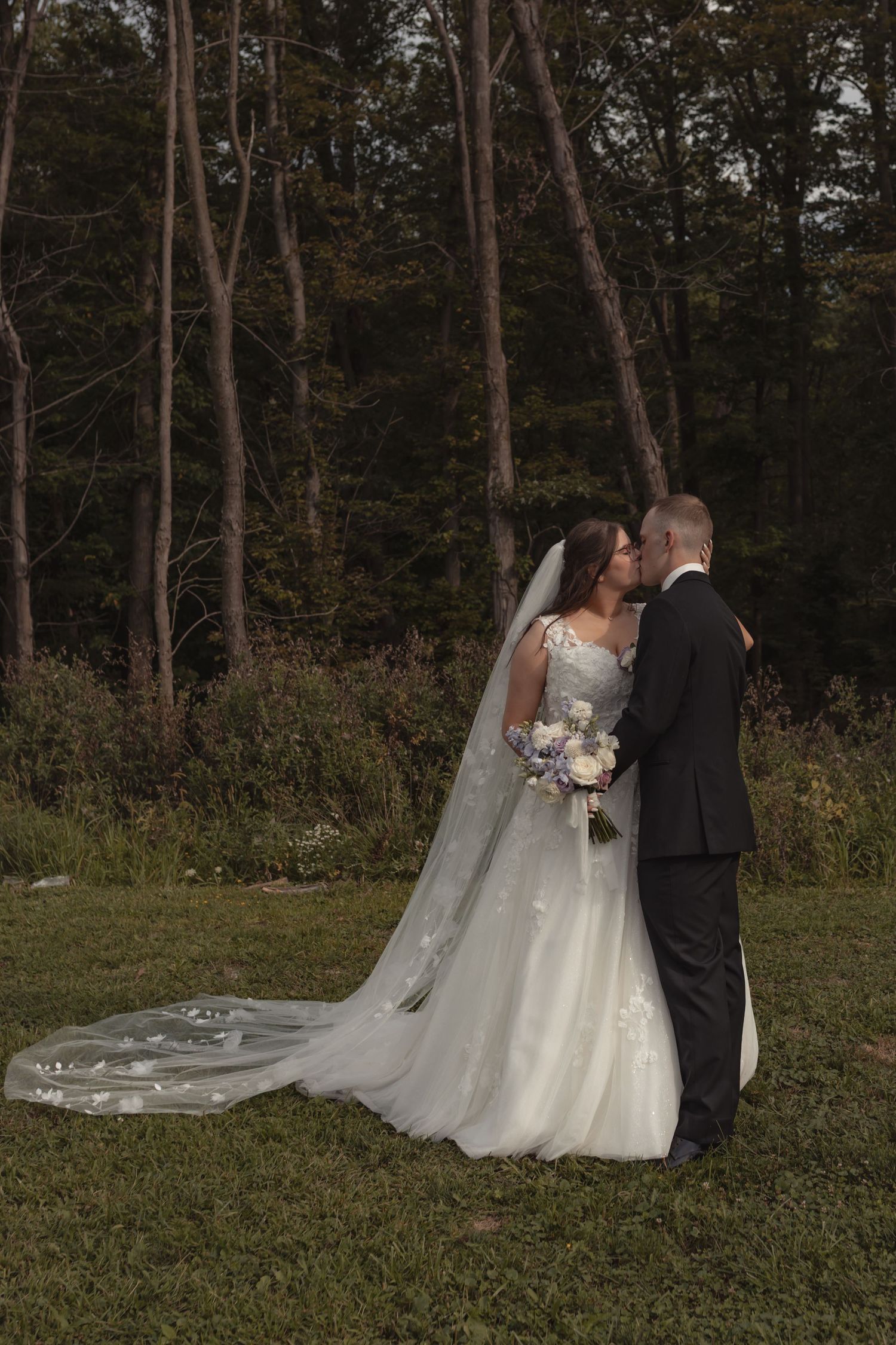 Wedding photographer Cleveland Ohio 
Cinematic photographer Cleveland Ohio 
Documentary style photographer 
Nostalgic wedding photographer