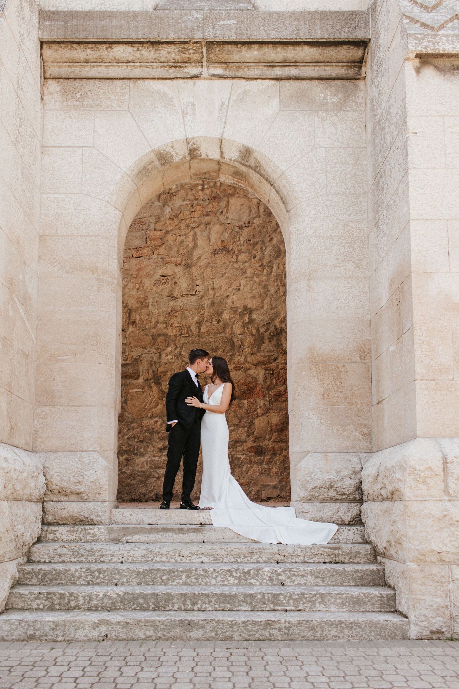 St. Bonifcae Cathedral in Winnipe, Manitoba. Winnipeg Wedding Photographer.
