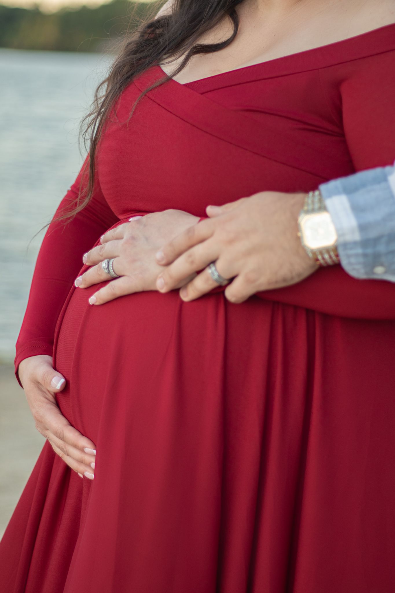Maternity photography at Lincoln Woods state park