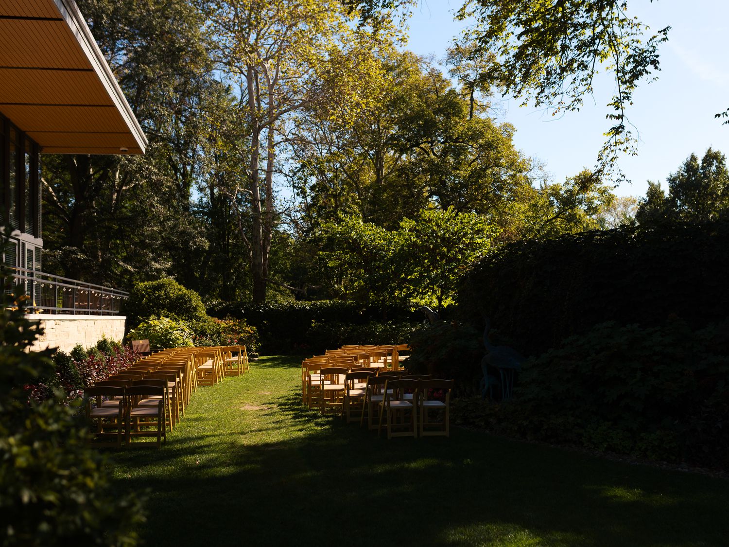 Outdoor wedding ceremony location in garden at the national aviary in pittsburgh, pa