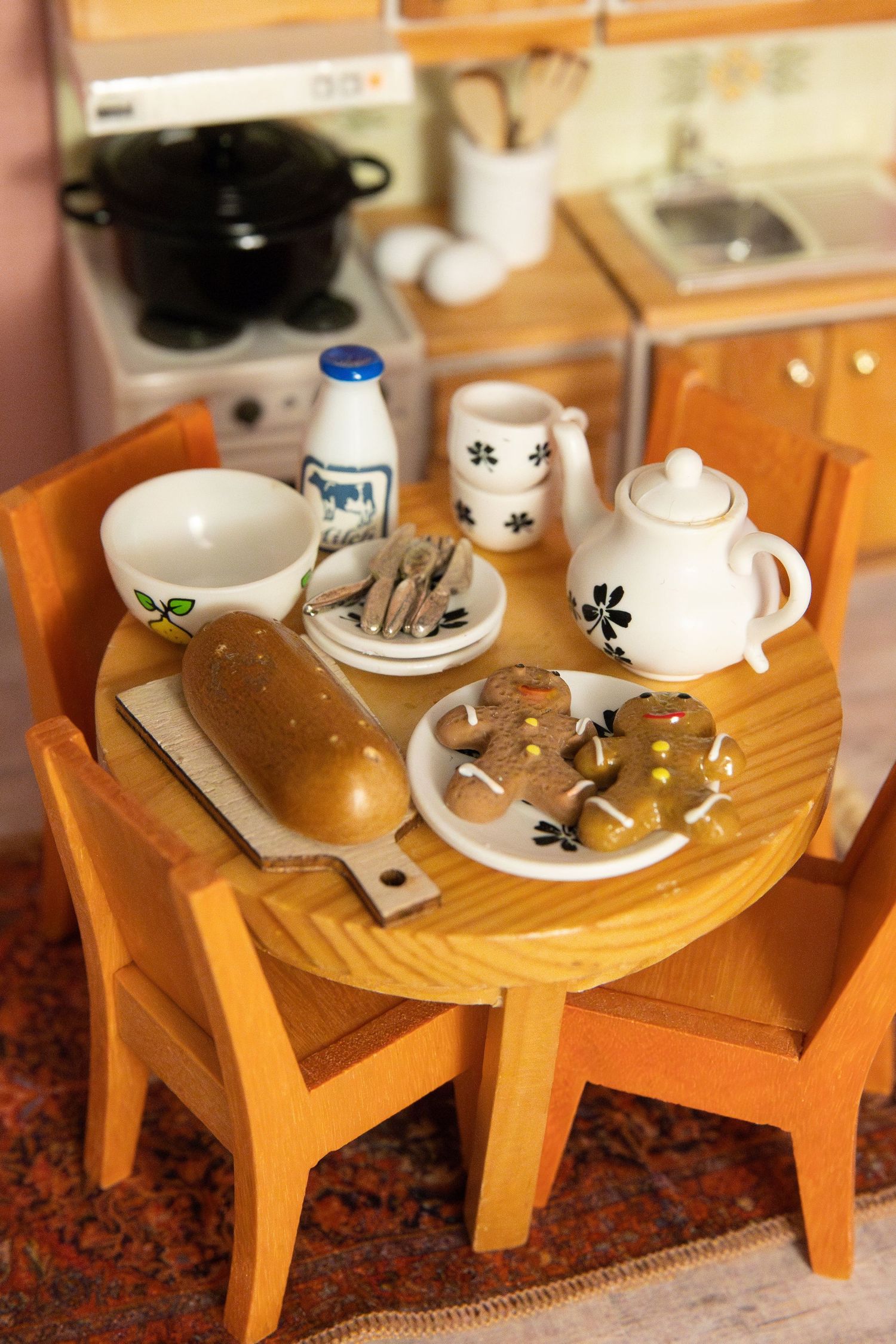 Miniatyyrikeittiö joulukalenterikuvassa.
