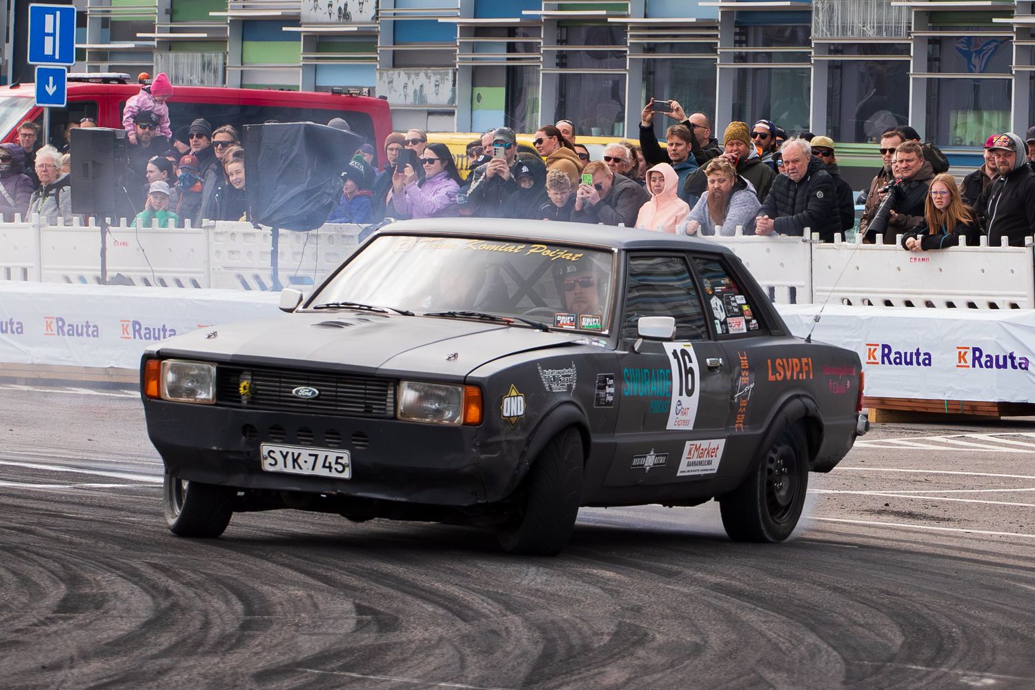Musta drifting-auto kaarteessa, Eagle Drift Battle 2025, Kotka