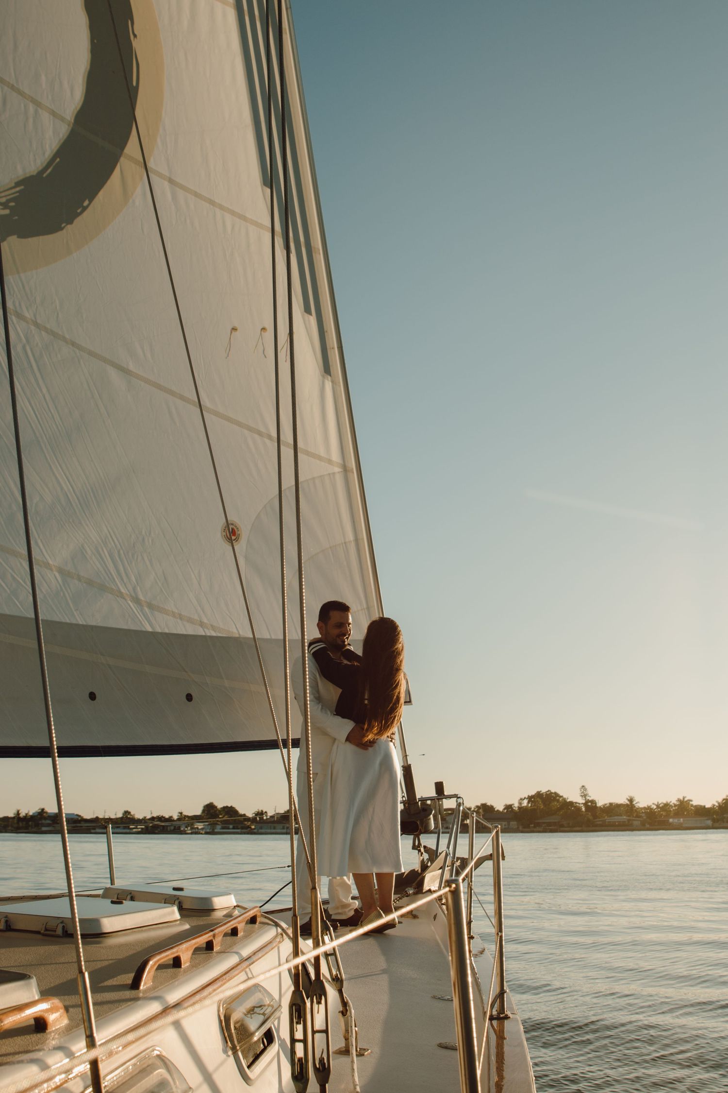 documentary style photographer, fine art wedding photographer cinematic wedding photographer, film inspired romantic dreamy editorial hawaii
