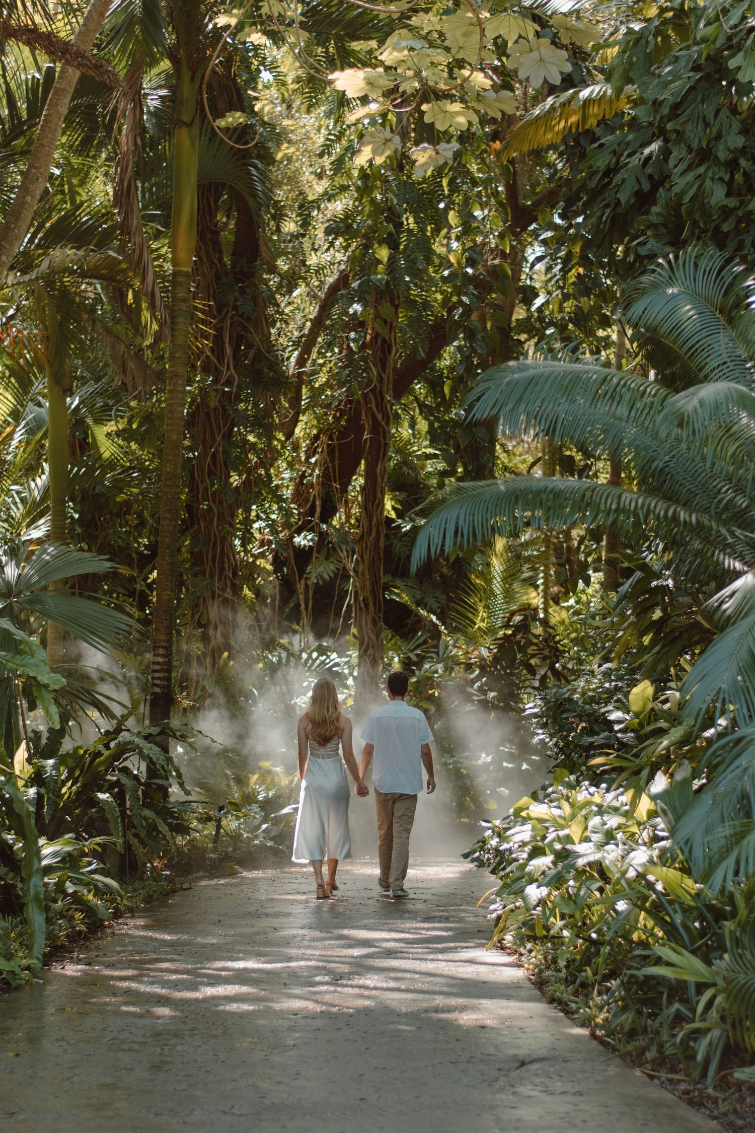 documentary style travel photographer, fine art wedding cinematic wedding photographe film inspired romantic dreamy editorial national park