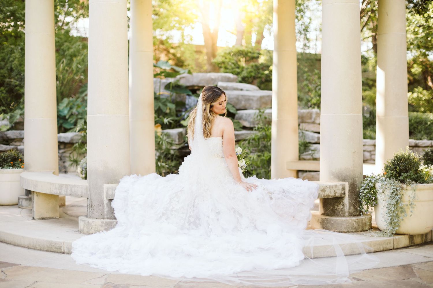 Fort Worth Botanic Garden bridal portraits, bridal portrait locations in Fort Worth, Swan Photography, best bridal photographer in DFW