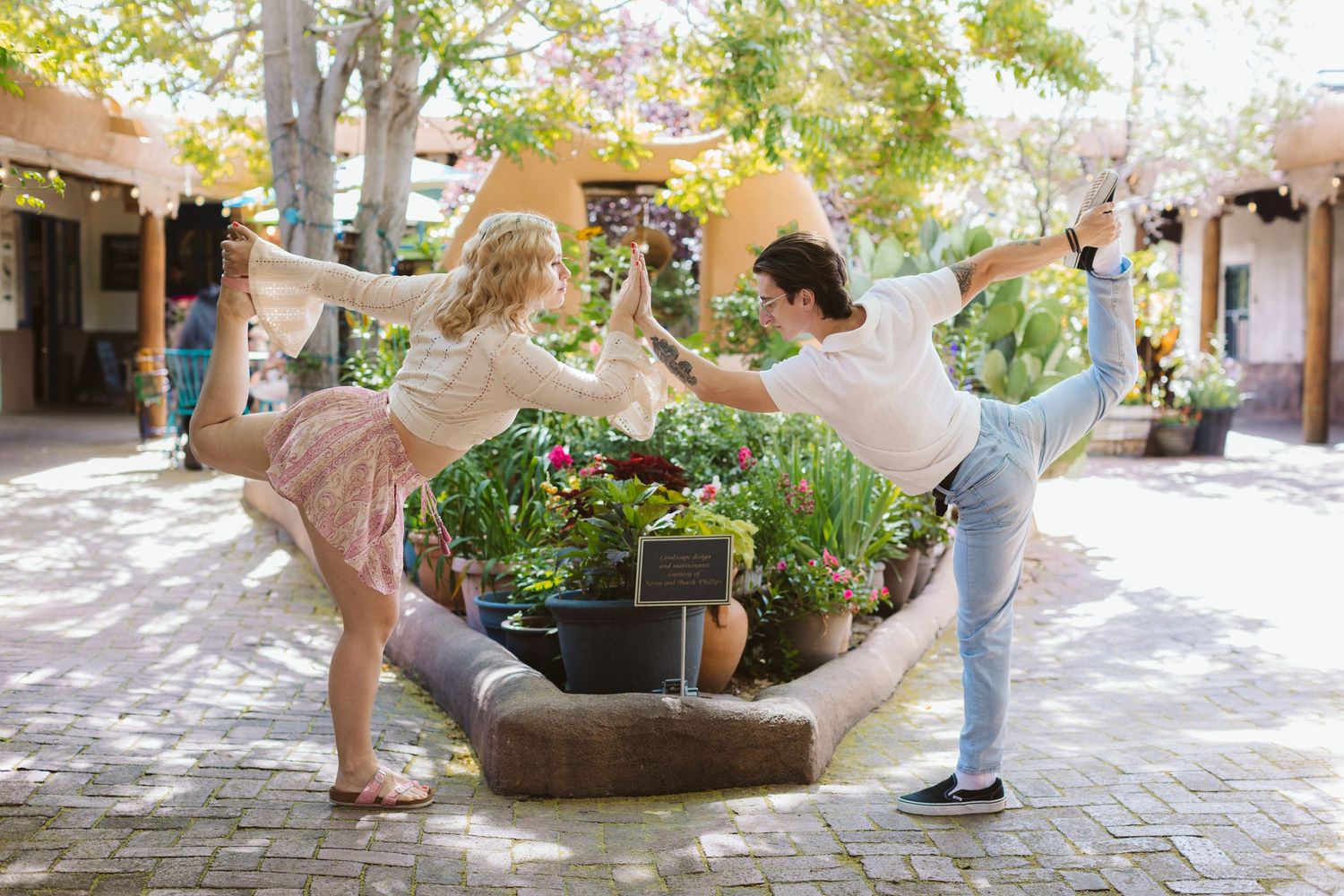 Couples photography by Swan Photography