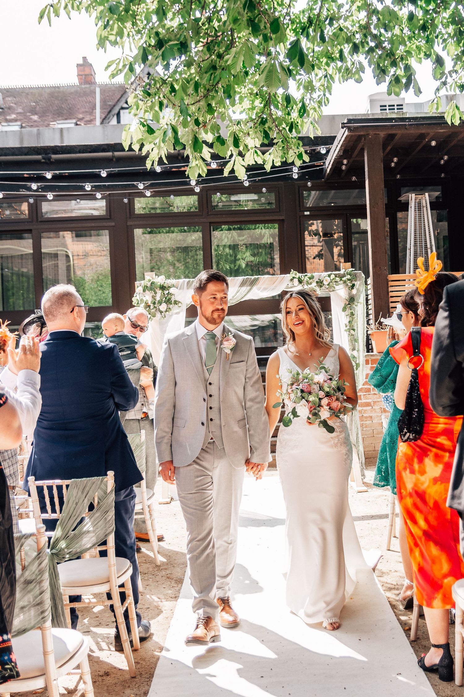 Bride and groom at Mercure Hotel Hull