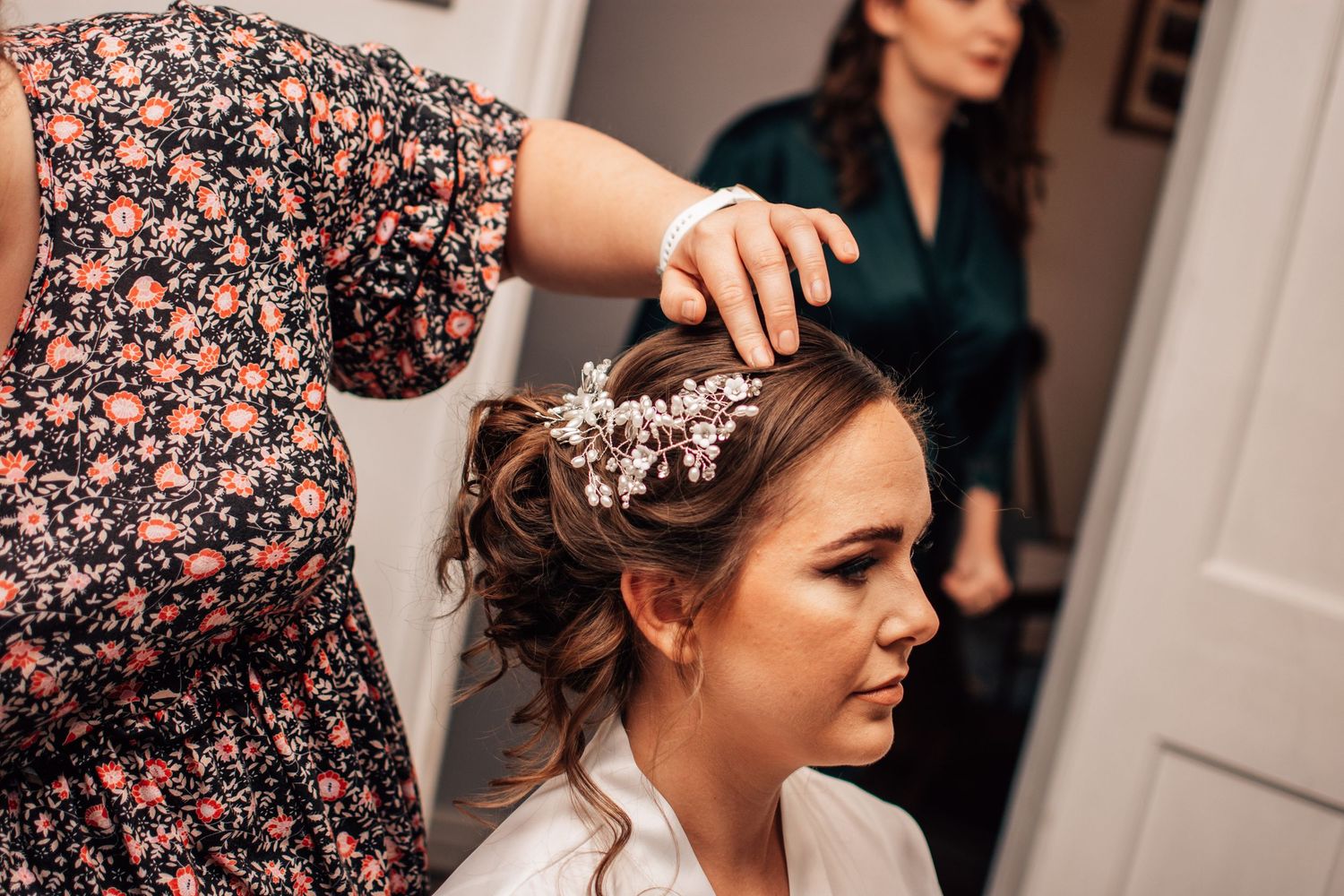Bride and bridal party before wedding
