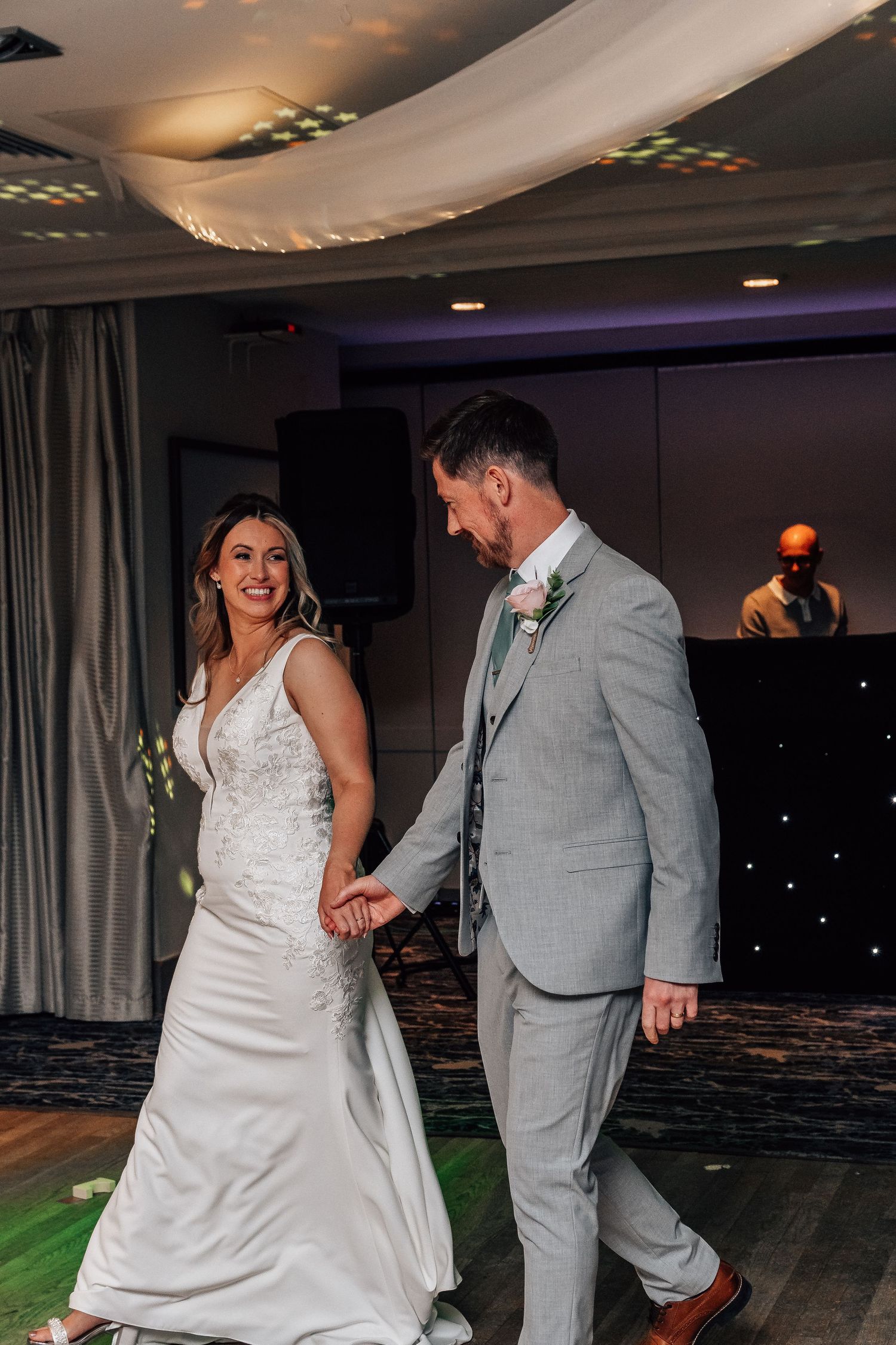 Bride and groom at Mercure Hotel Hull