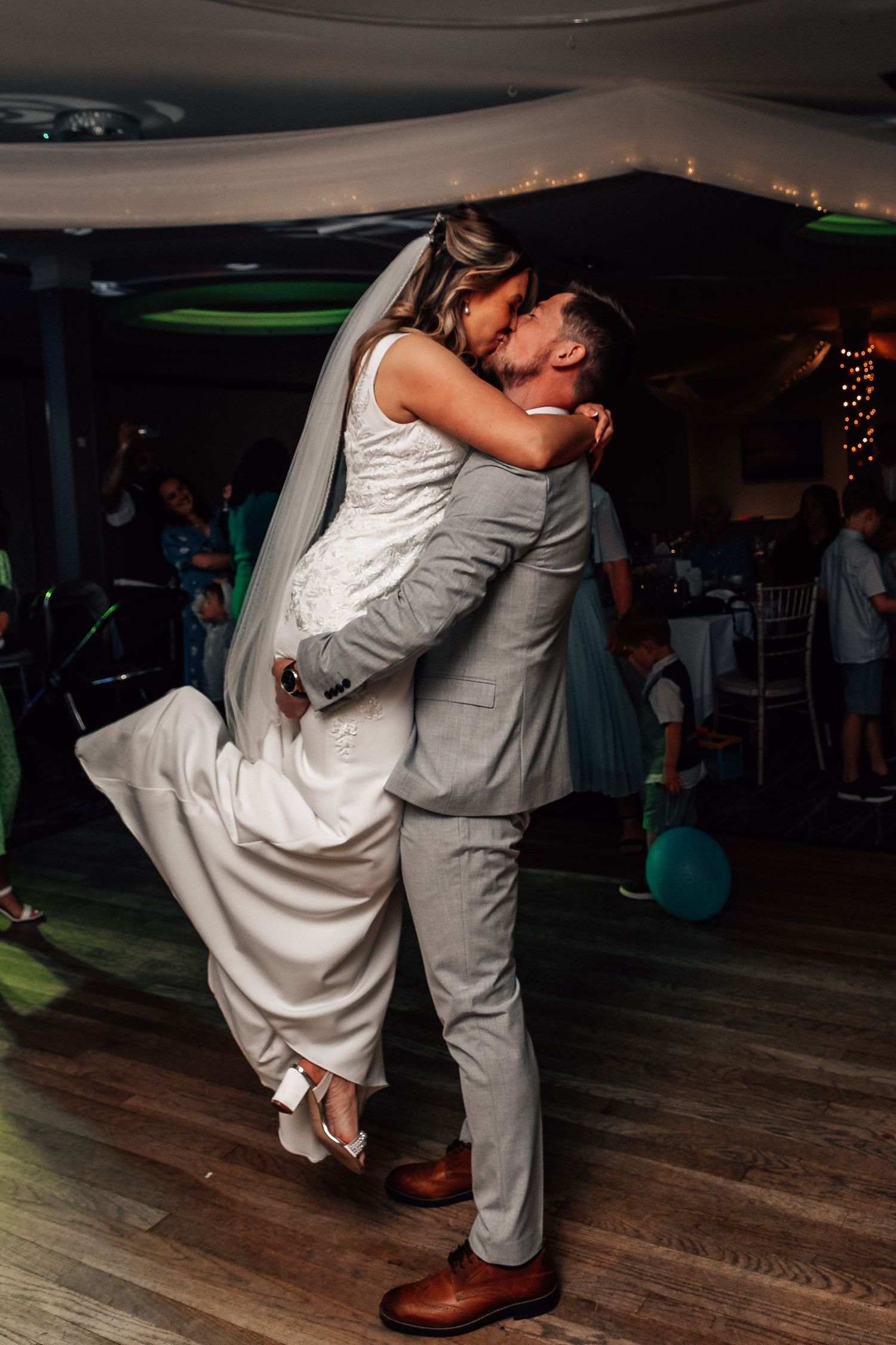 Bride and groom at Mercure Hotel Hull