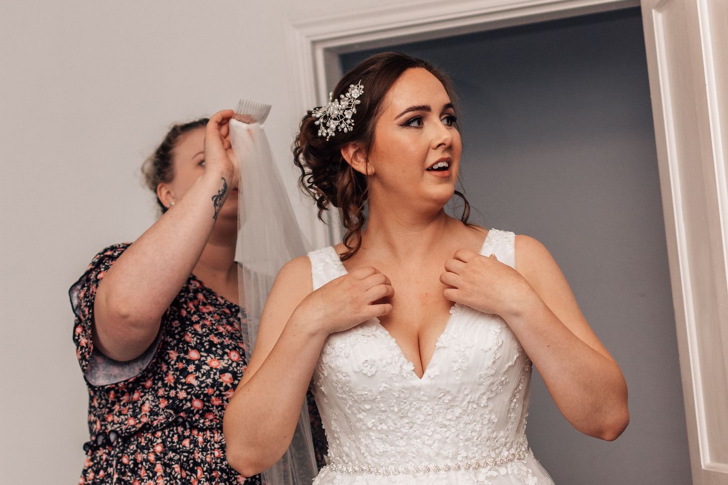Bride and bridal party before wedding
