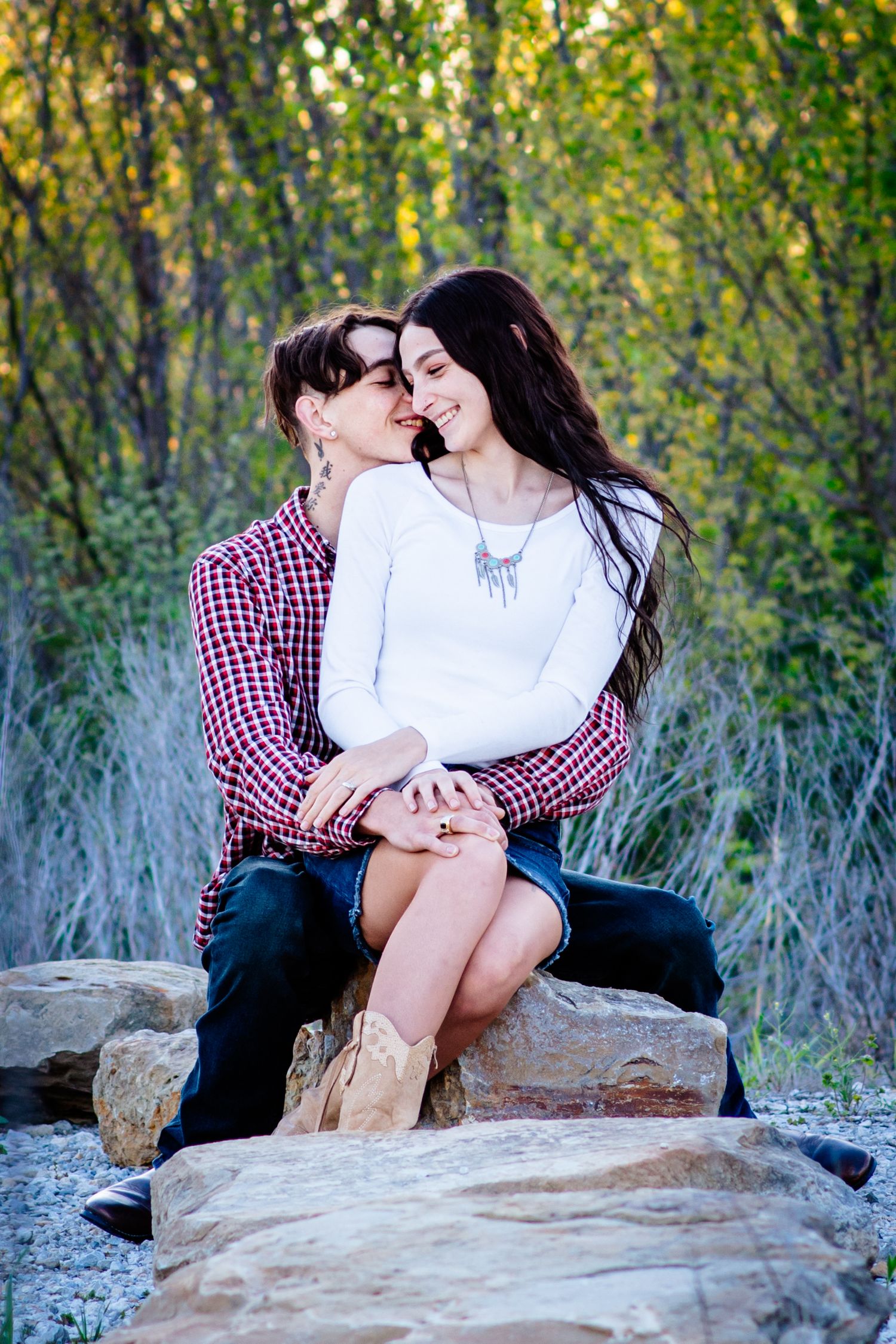Outdoor couples photography in Kansas City and the KC metro, serving Leavenworth and Ft. Leavenworth with natural connection.