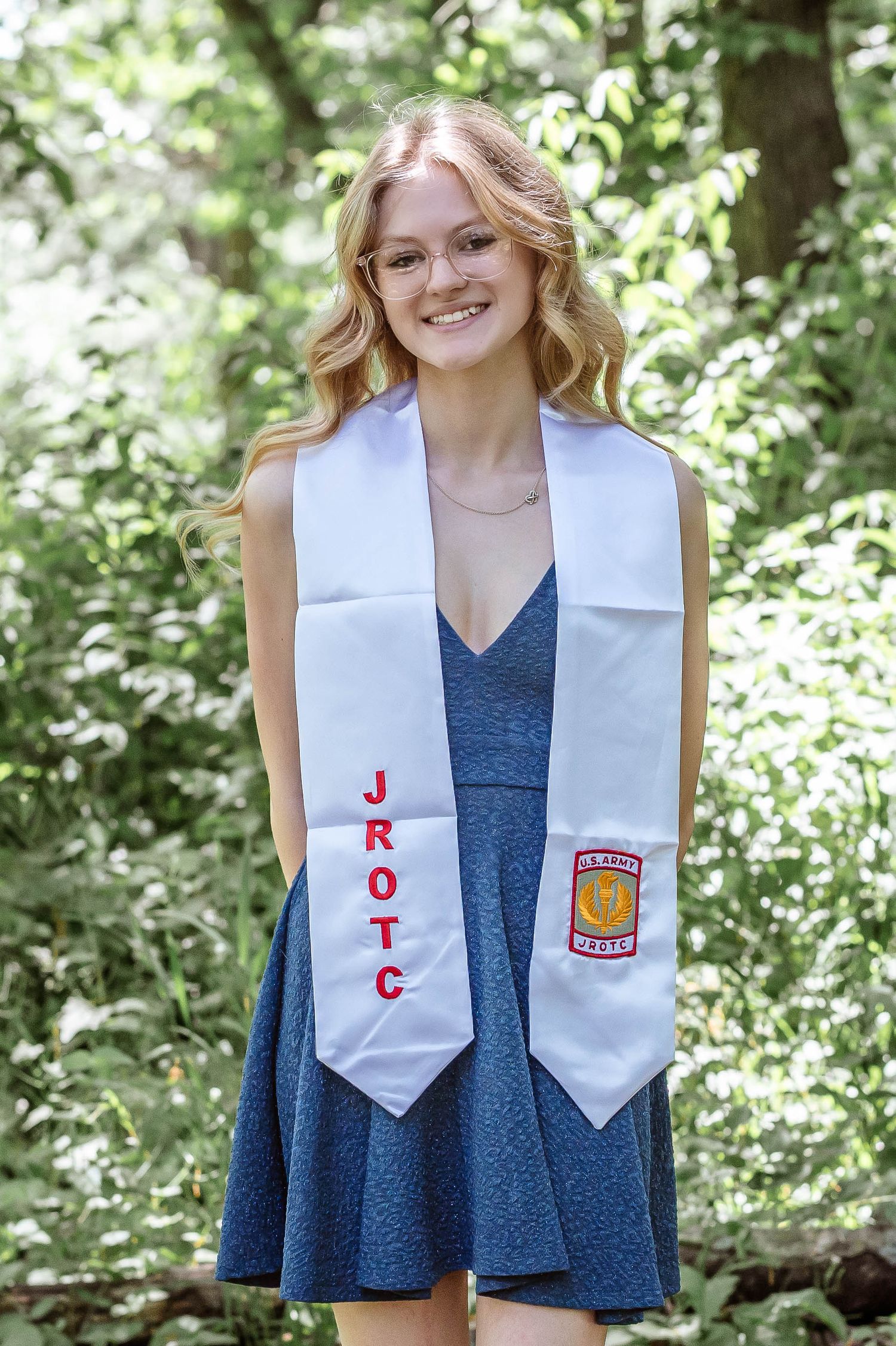 High school senior girl session in Kansas City and the KC metro, serving Leavenworth and Ft. Leavenworth.