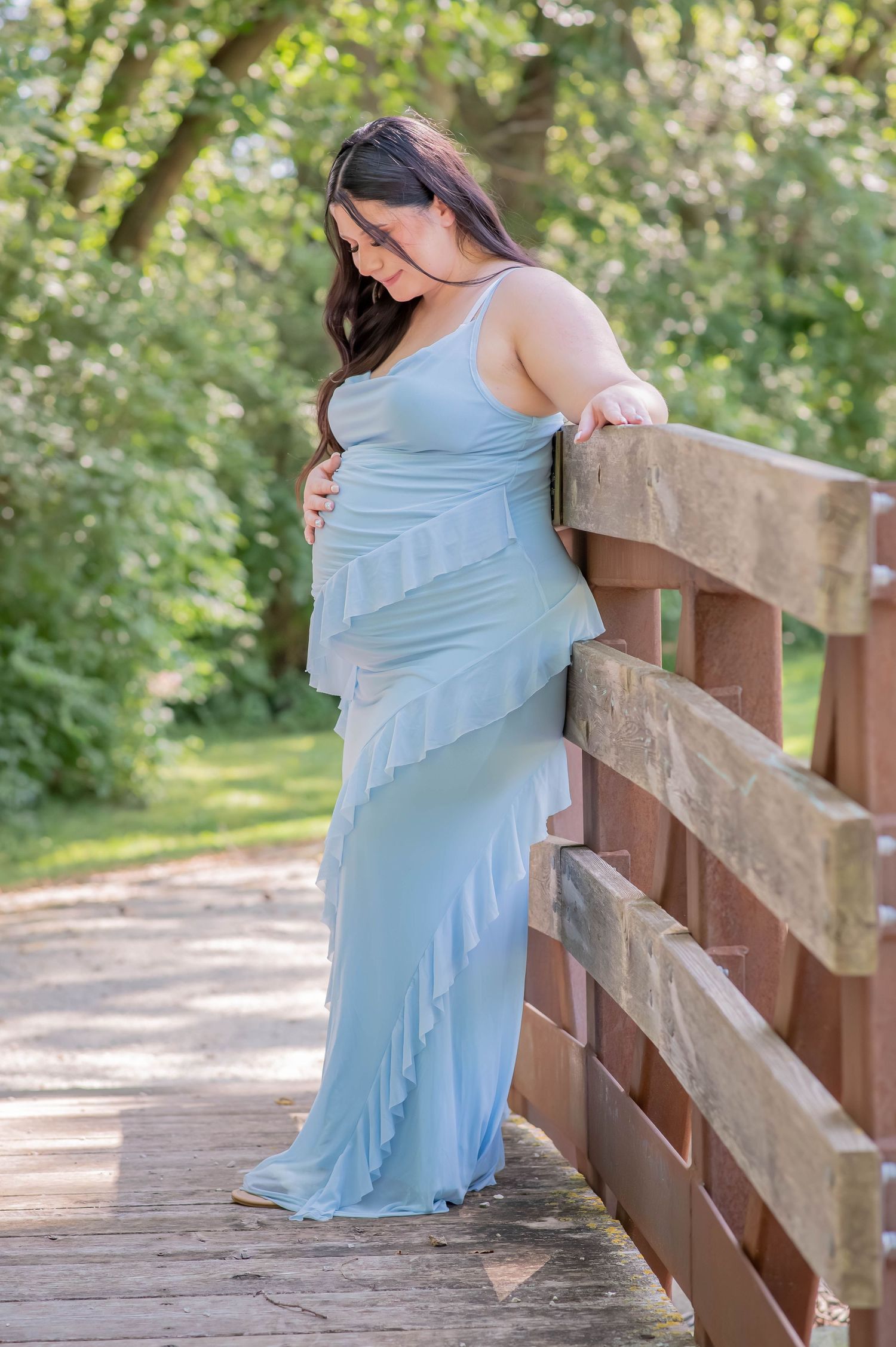Natural light maternity session in Kansas City and the KC metro, serving Leavenworth and Ft. Leavenworth.