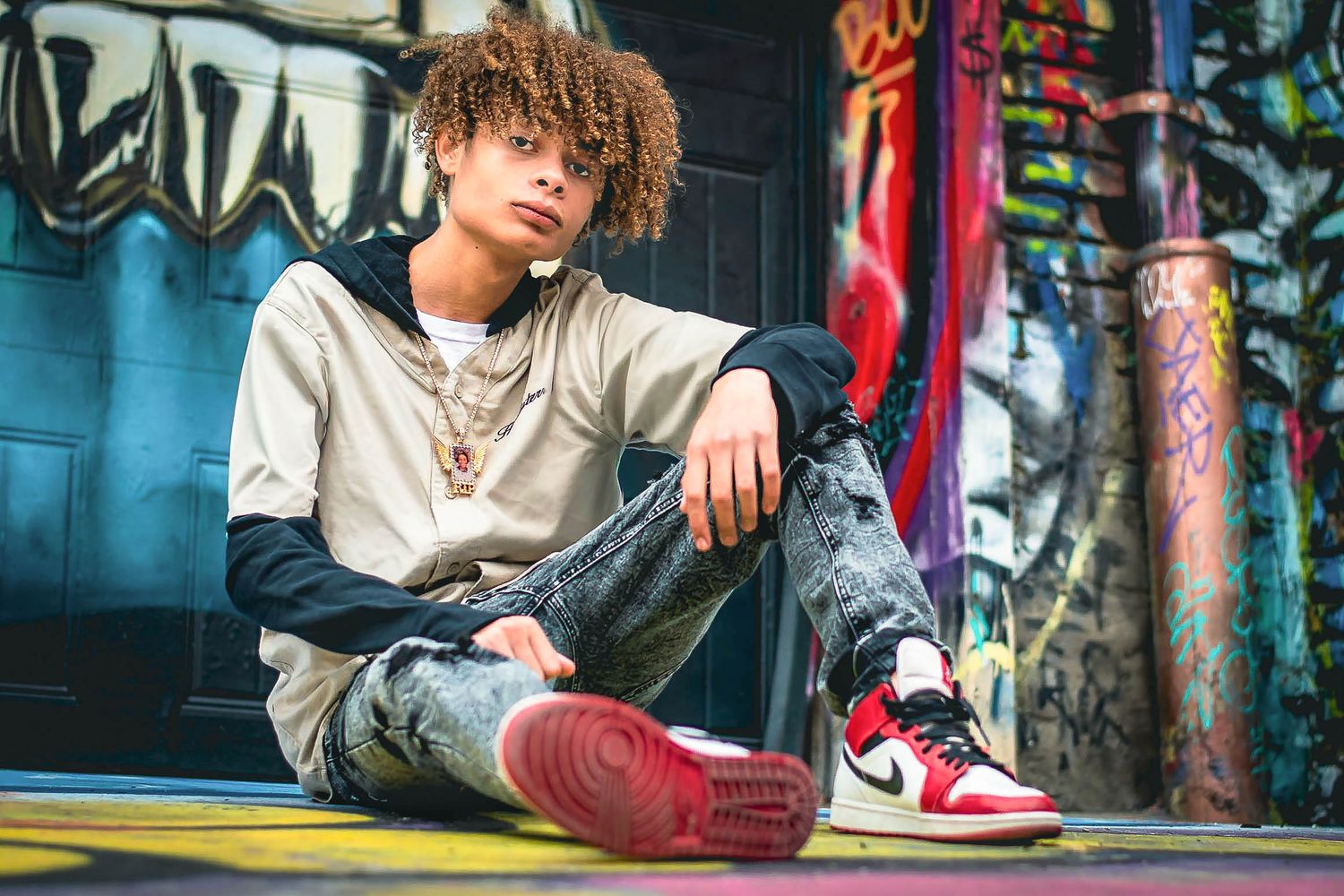 Senior boy photography in Kansas City and the KC metro, serving Leavenworth and Ft. Leavenworth with modern, confident portraits.