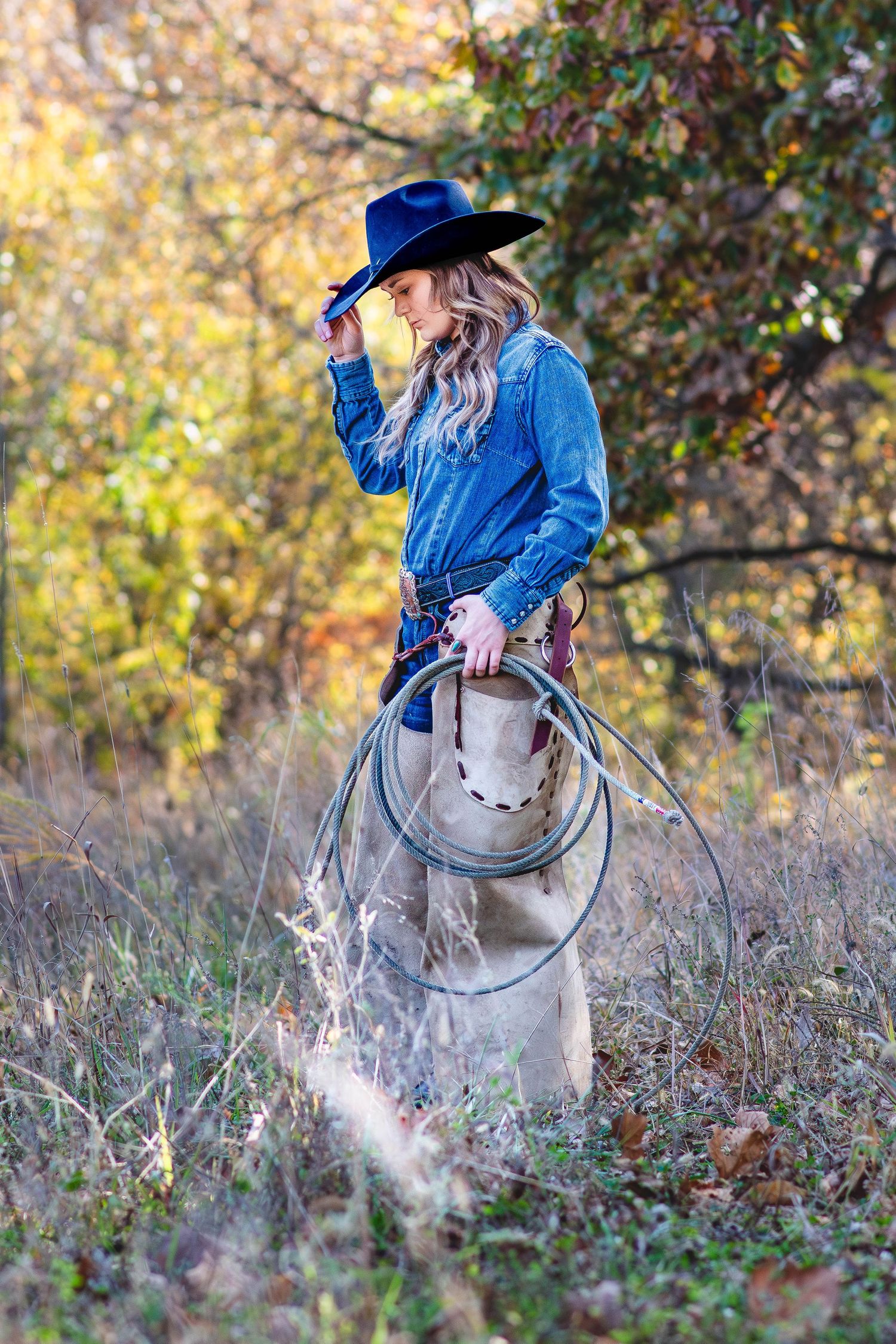 Outdoor Senior girl portrait photography in Kansas City and the KC metro, serving Leavenworth and Ft. Leavenworth.
