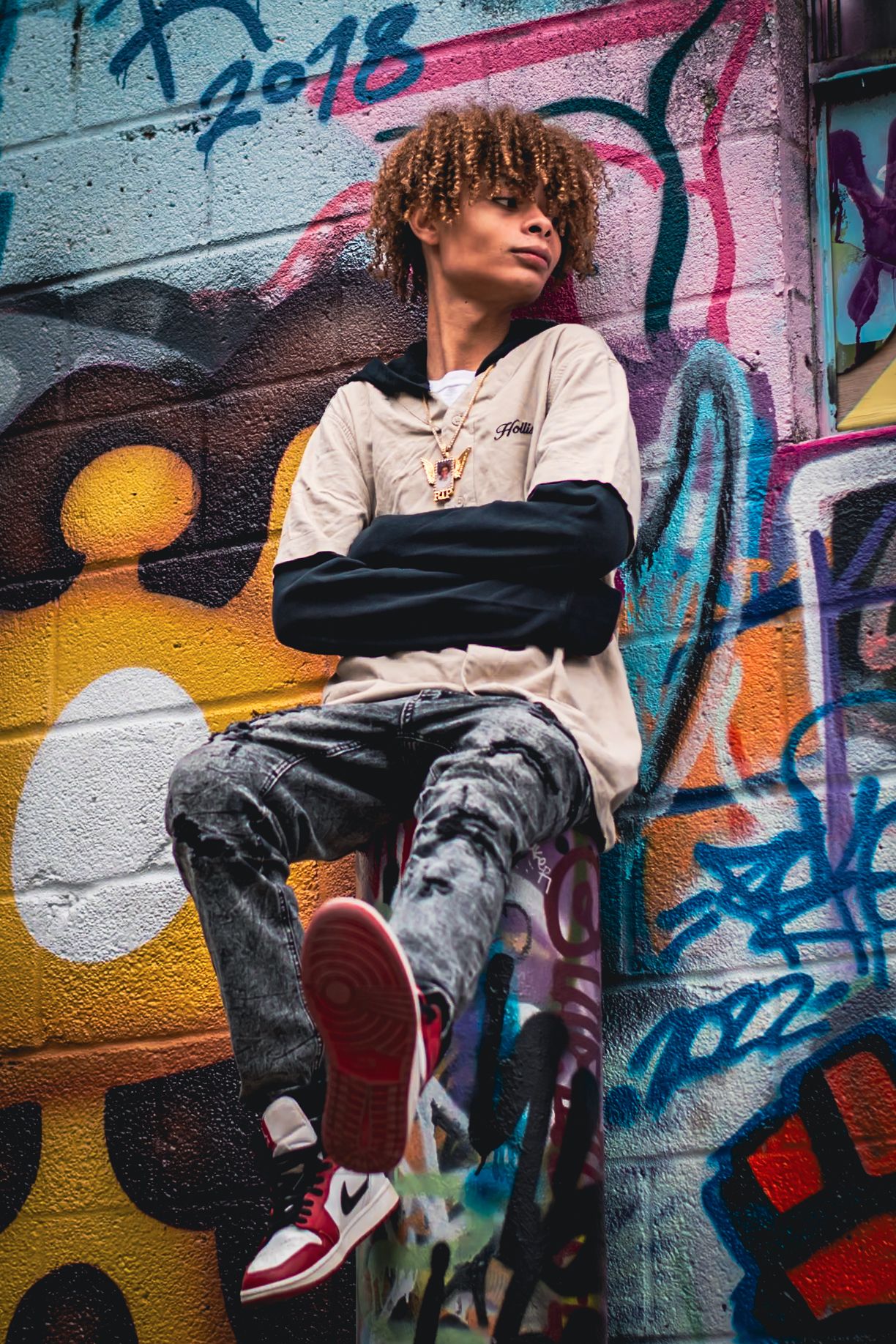 Senior boy photography in Kansas City and the KC metro, serving Leavenworth and Ft. Leavenworth with modern, confident portraits.