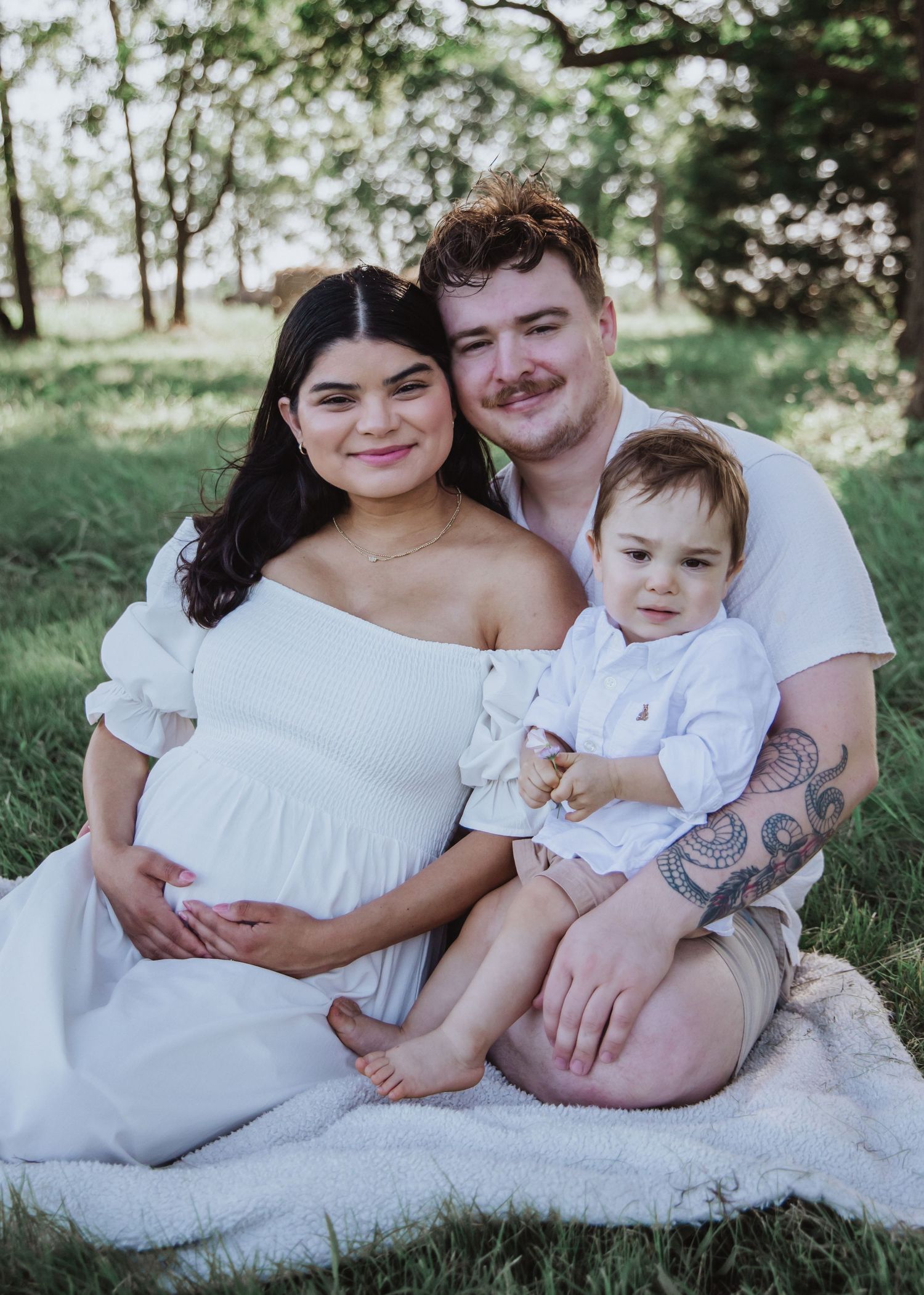 Expecting mother maternity photos in Parker TX