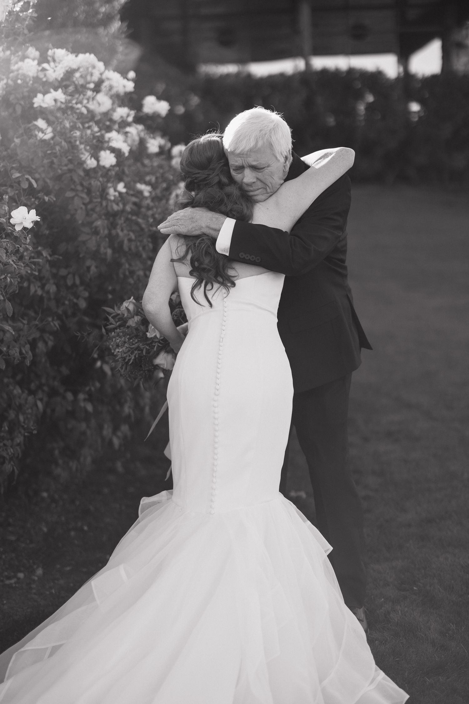 julia stockton photography las vegas wedding luxury candid storytelling timeless classic photographer first look with dad emotional