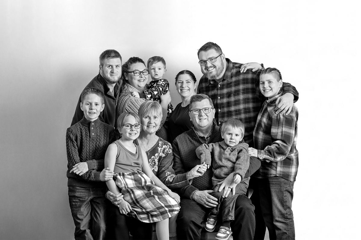 in studio black and white portrait, of extended family session, Newcastle, Ontario*