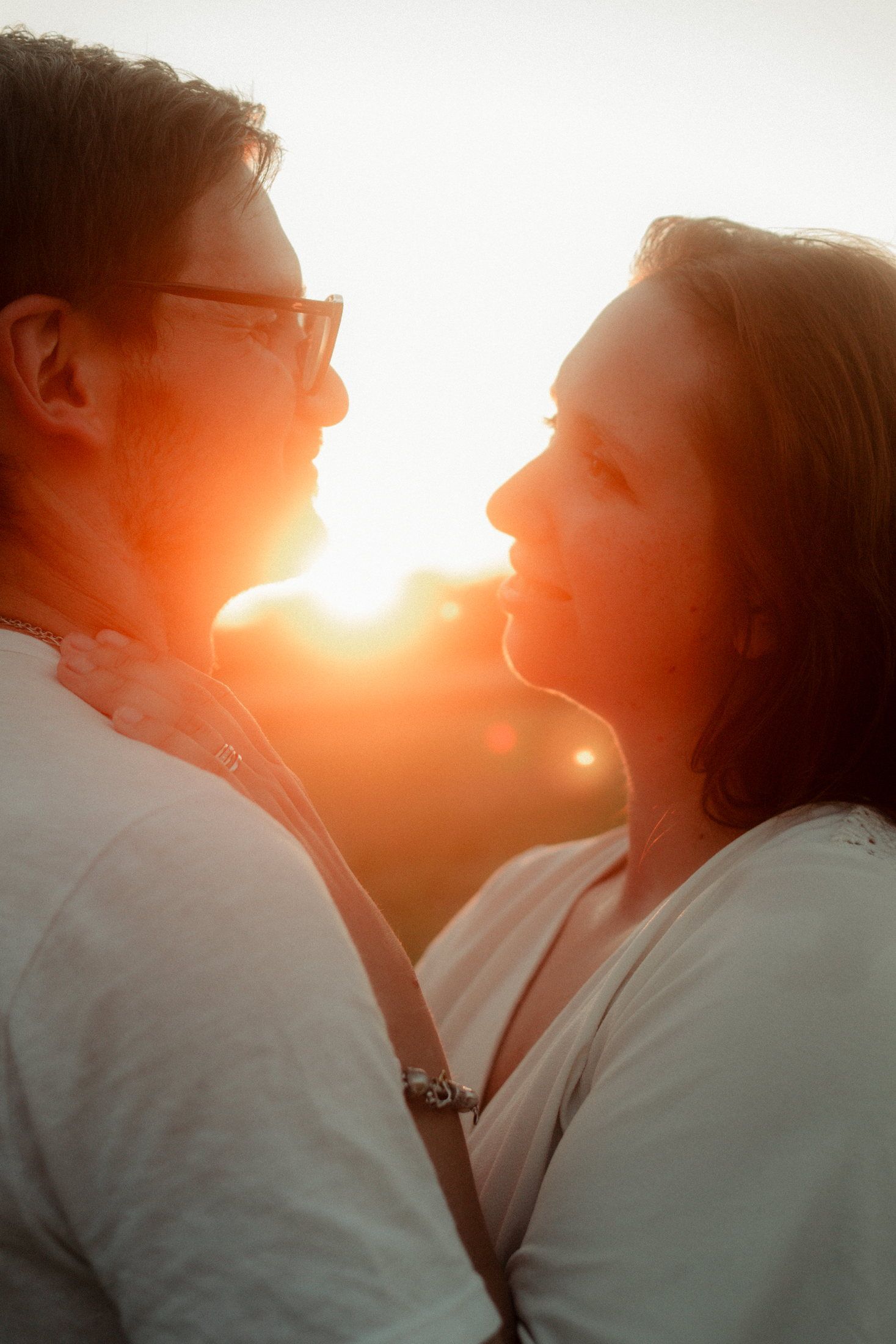 Famille photographiée au coucher du soleil en Haute-Vienne