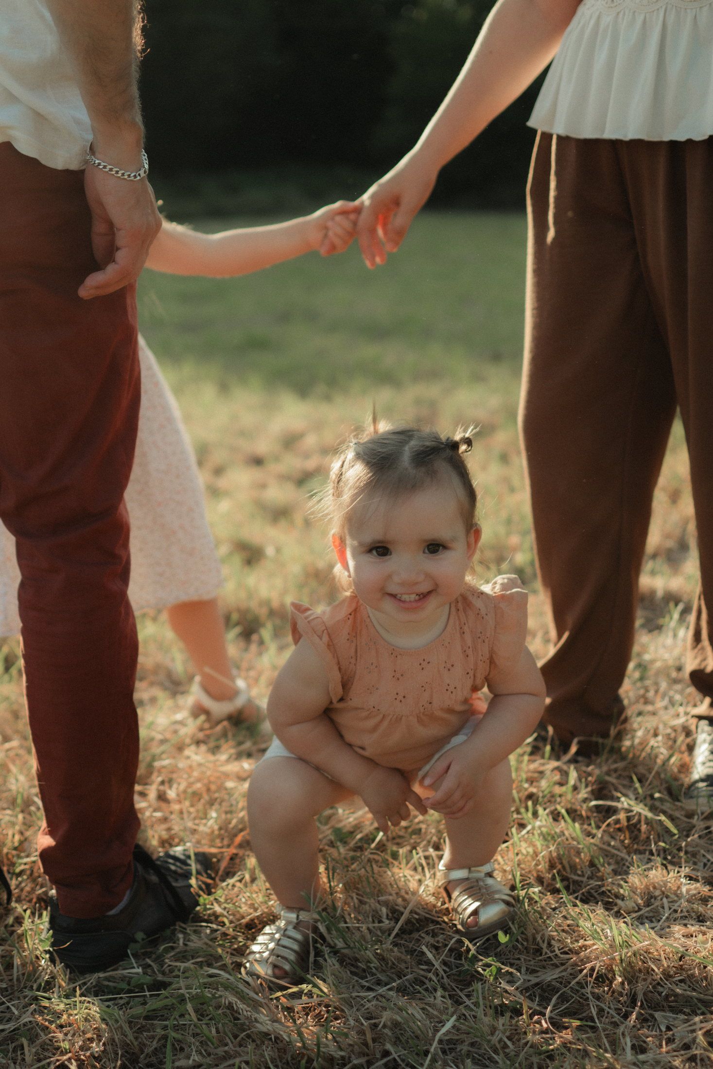 Famille photographiée au coucher du soleil en Haute-Vienne