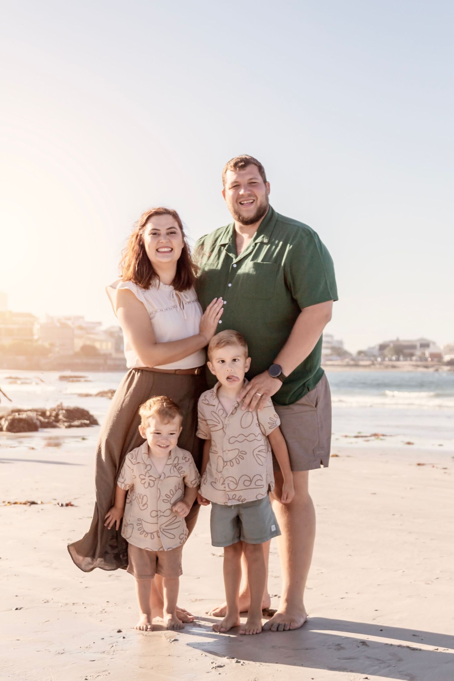 Candid family lifestyle photography in Cape Town by Chanelle Gordon. Warm, natural light family and maternity sessions in Camps Bay, Clifton