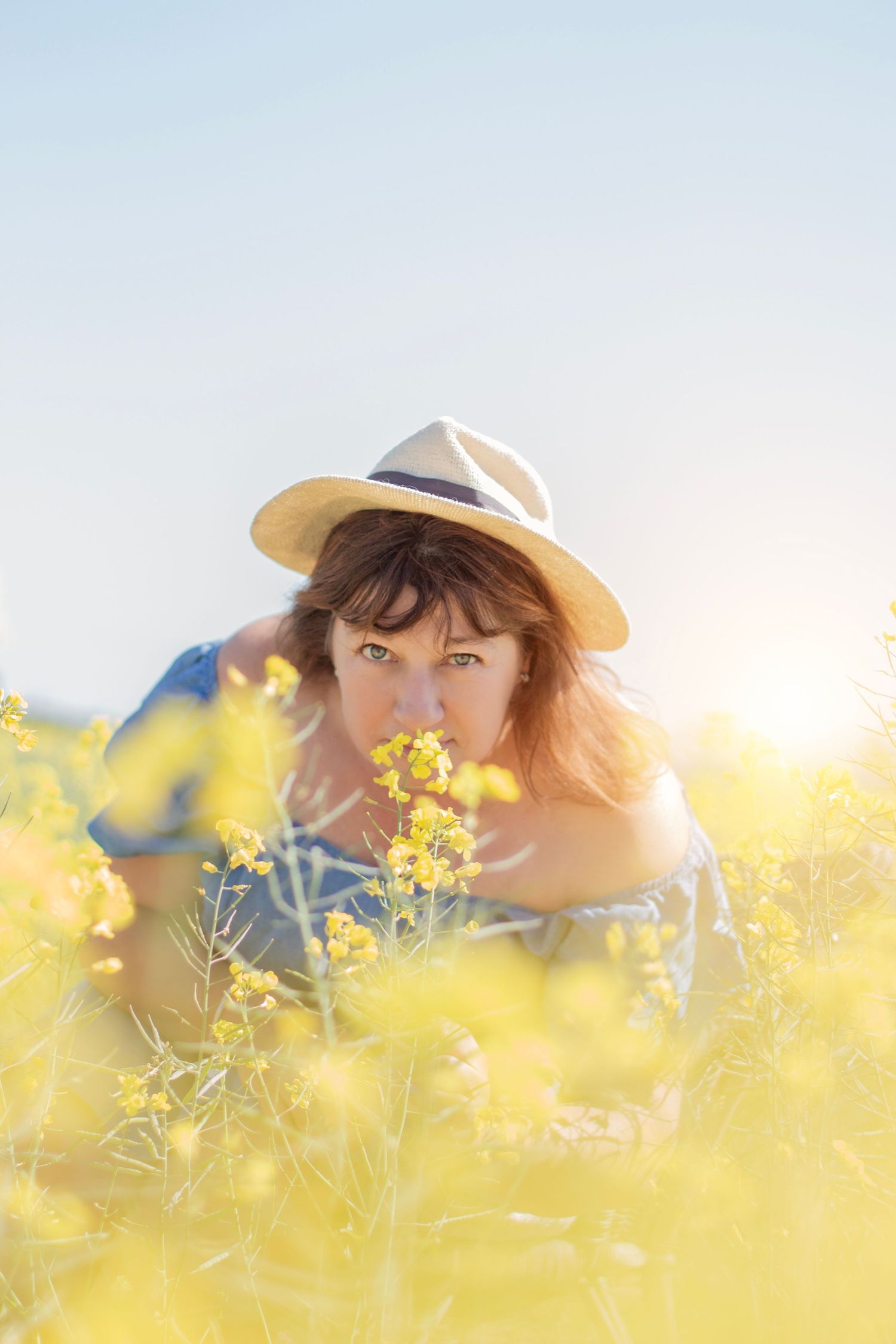Cape Town lifestyle photographer Chanelle Gordon captures authentic, warm, and candid moments. Specializing in family, couples, matric