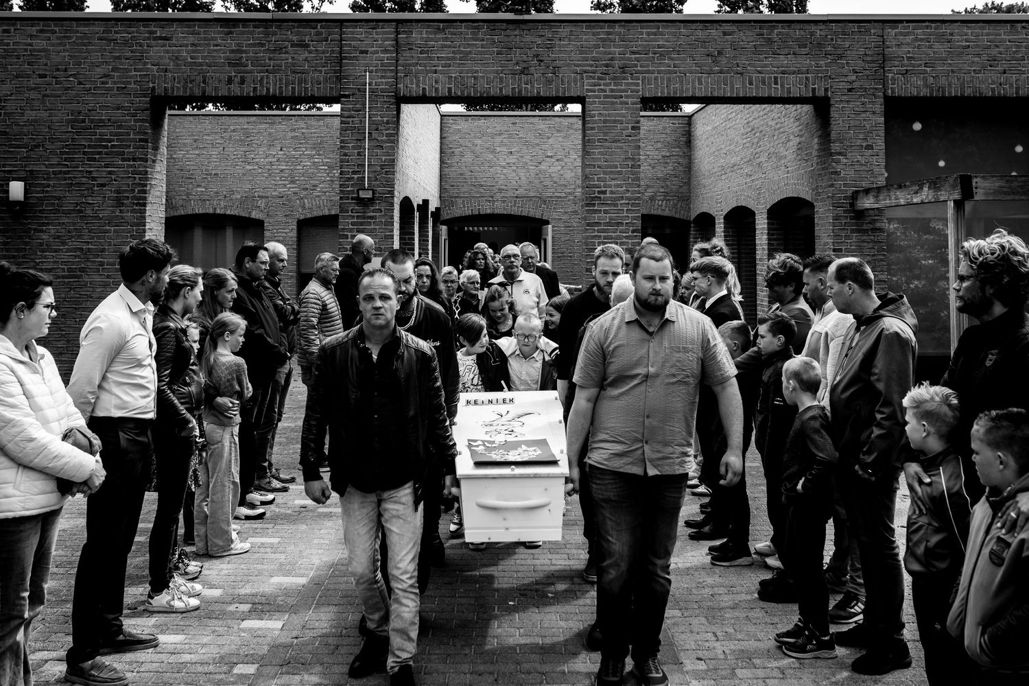 uitvaartfotograaf
afscheidsfotograaf
rouwfotografie
uitvaart reportage
afscheidsreportage
foto’s van de uitvaart
herinneringen na de uitvaar