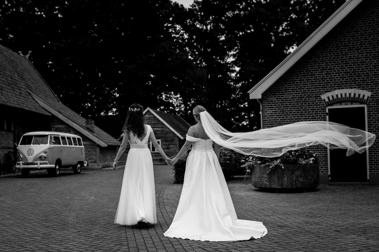 trouwfotograaf
bruidsfotograaf
huwelijksfotografie
bruidsreportage
trouwreportage
documentaire trouwfotografie
journalistieke trouwfotografi