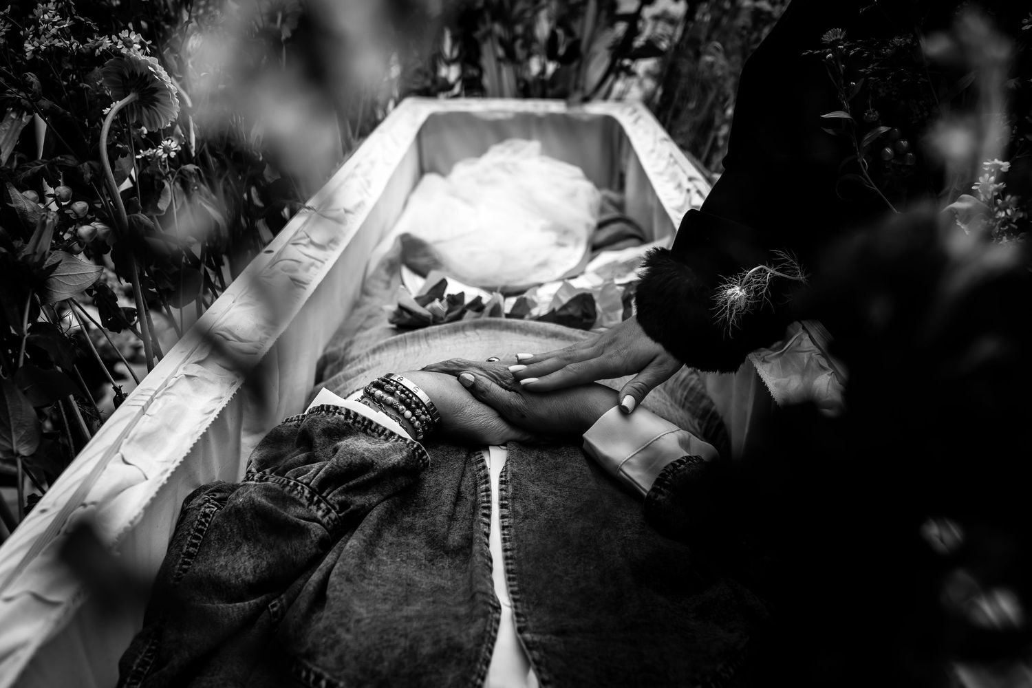 uitvaartfotograaf
afscheidsfotograaf
rouwfotografie
uitvaart reportage
afscheidsreportage
foto’s van de uitvaart
herinneringen na de uitvaar