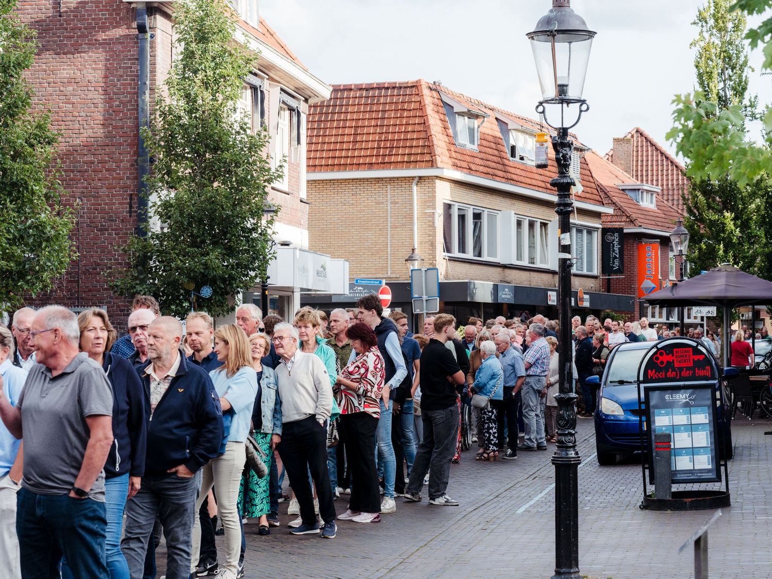 uitvaartfotograaf
afscheidsfotograaf
rouwfotografie
uitvaart reportage
afscheidsreportage
foto’s van de uitvaart
herinneringen na de uitvaar