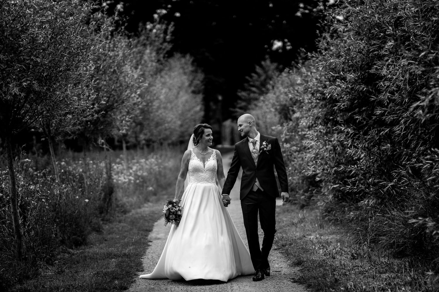 trouwfotograaf
bruidsfotograaf
huwelijksfotografie
bruidsreportage
trouwreportage
documentaire trouwfotografie
journalistieke trouwfotografi