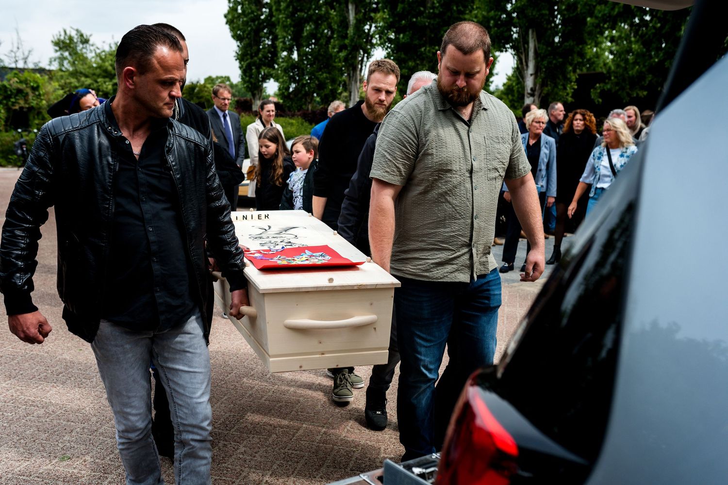 uitvaartfotograaf
afscheidsfotograaf
rouwfotografie
uitvaart reportage
afscheidsreportage
foto’s van de uitvaart
herinneringen na de uitvaar