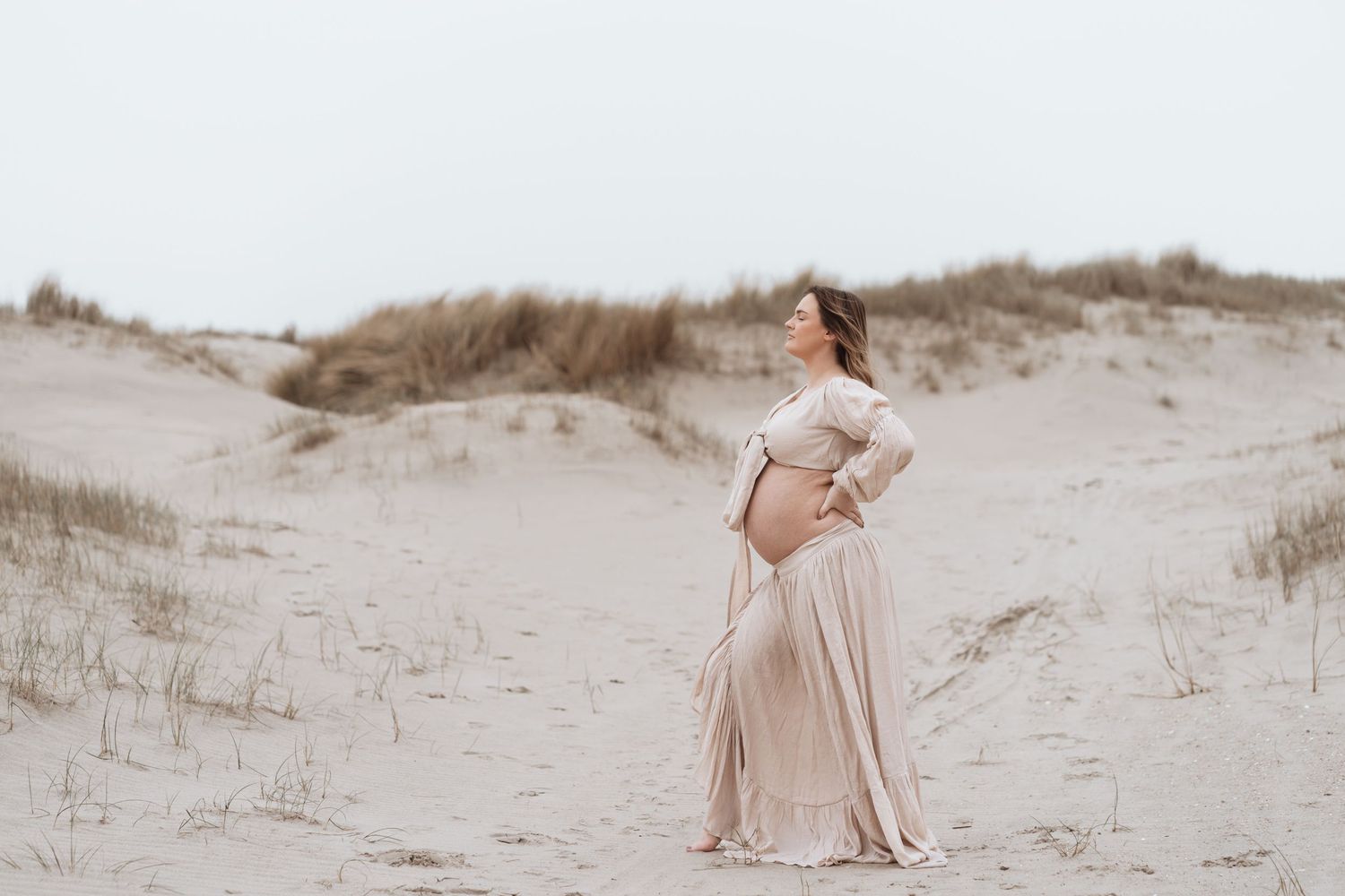 zwangerschap fotoshoot in Hargen aan Zee