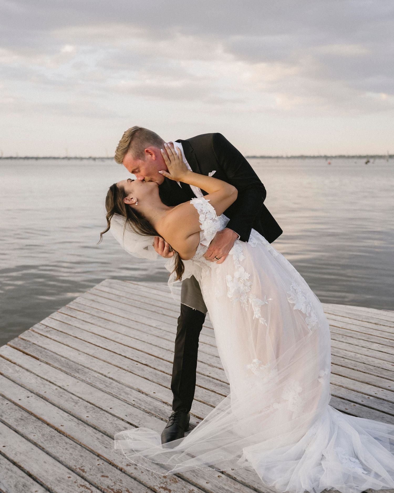 golden hour kiss by Darwin wedding photographer – Weddings by Shiv