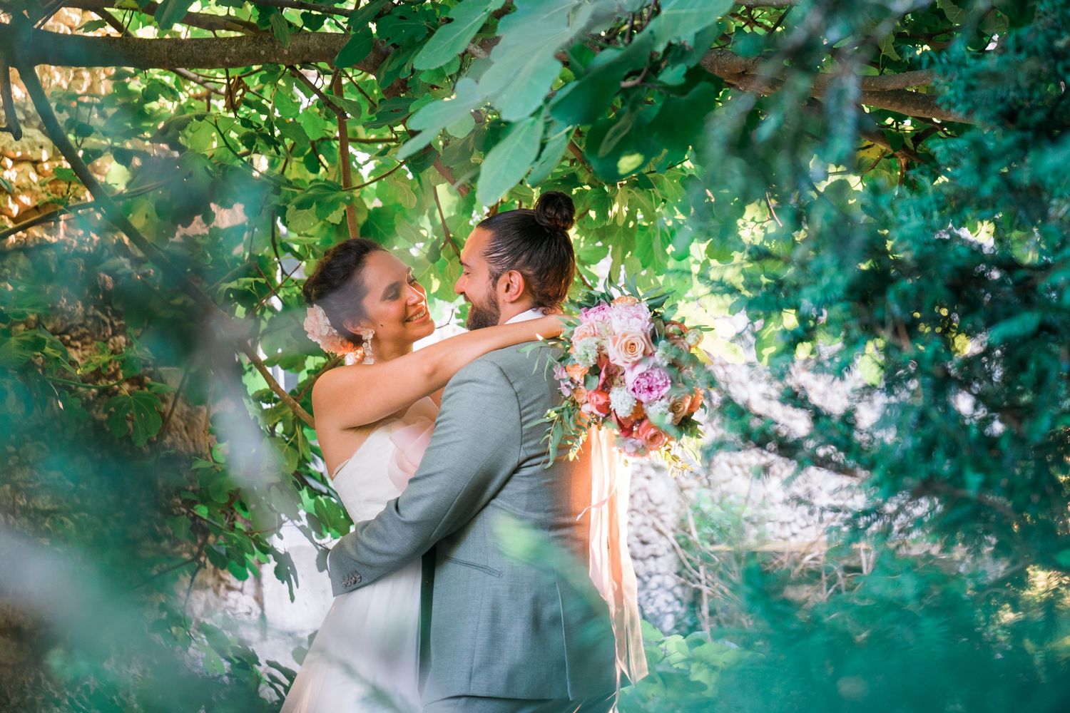 Un Mariage à la décoration « DIY » élégant et coloré