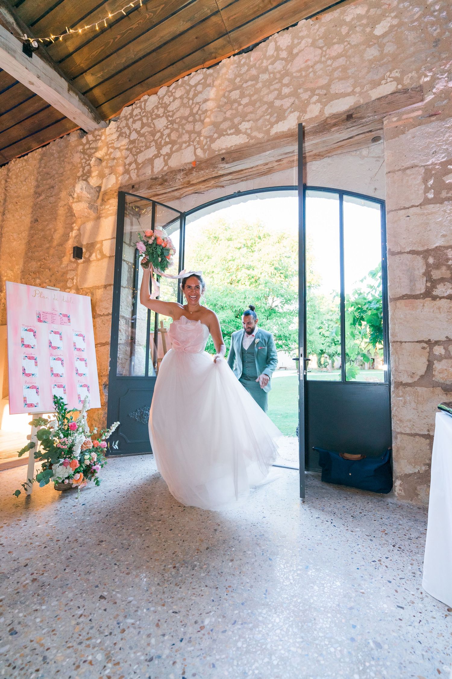 Un Mariage à la décoration « DIY » élégant et coloré