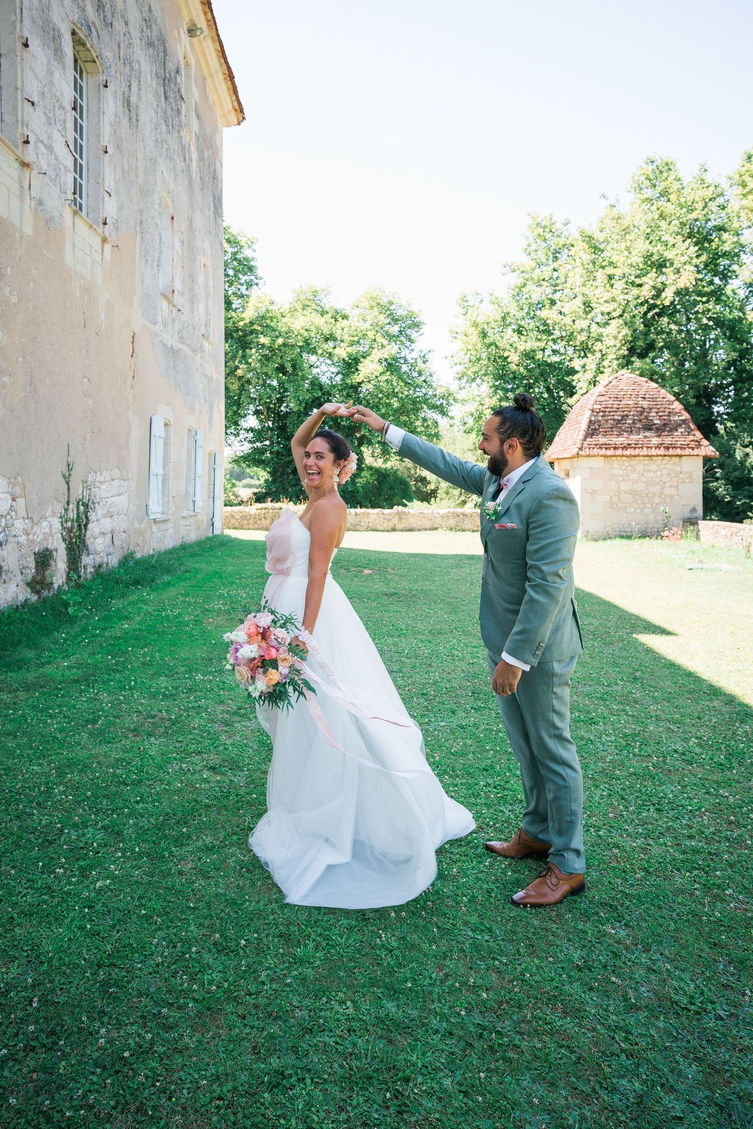 Un Mariage à la décoration « DIY » élégant et coloré