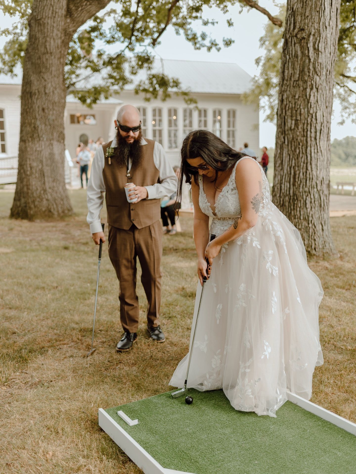 Cocktail Hour Wedding Reception Guest Entertainment Portable Mini Golf Putt Putt Golf Bride and Groom