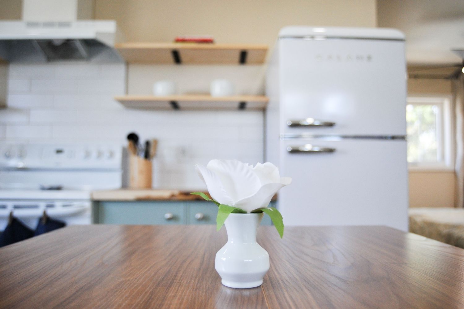 Laura Smiley Photography Real Estate Interior Camrose Airbnb