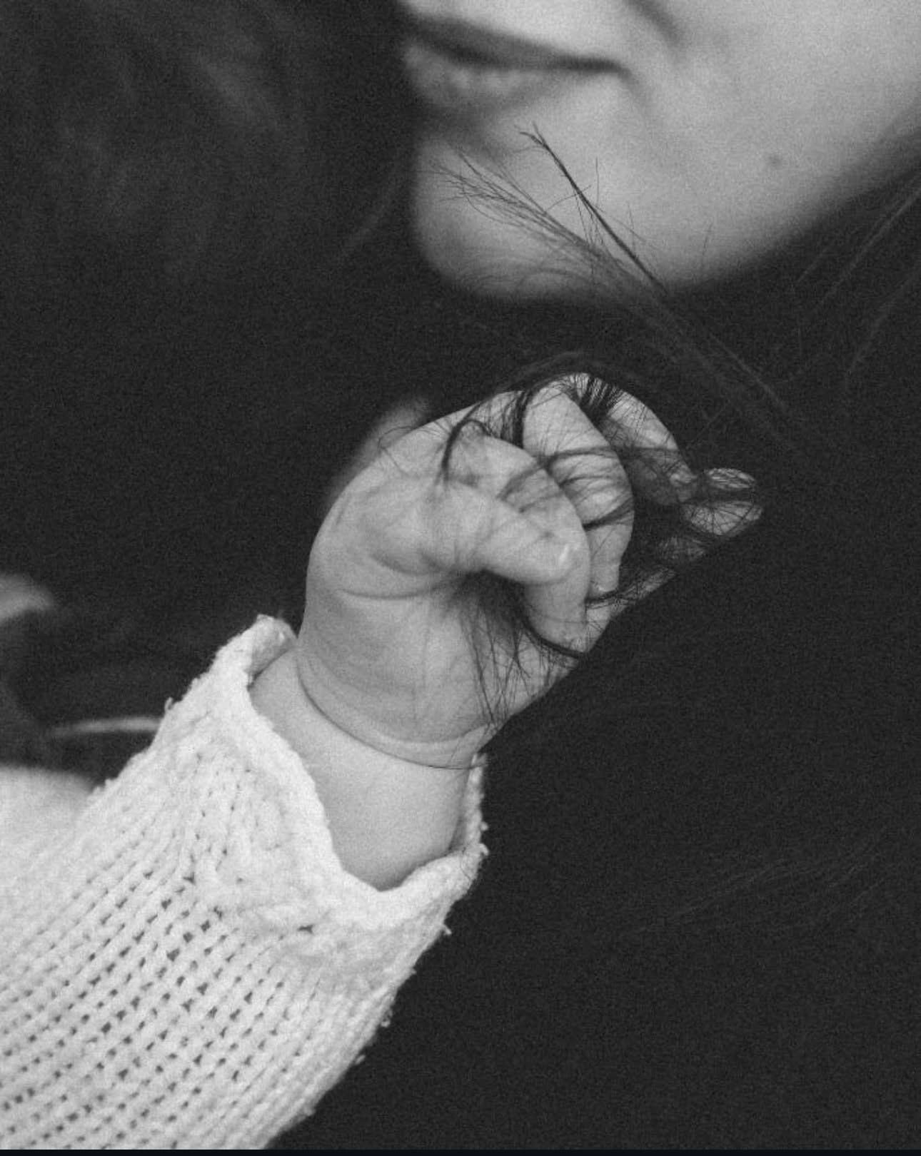 ALILOPHOTO MATERNITY MOTHERHOOD NEWBORN PHOTOGRAPHER NEARBY
