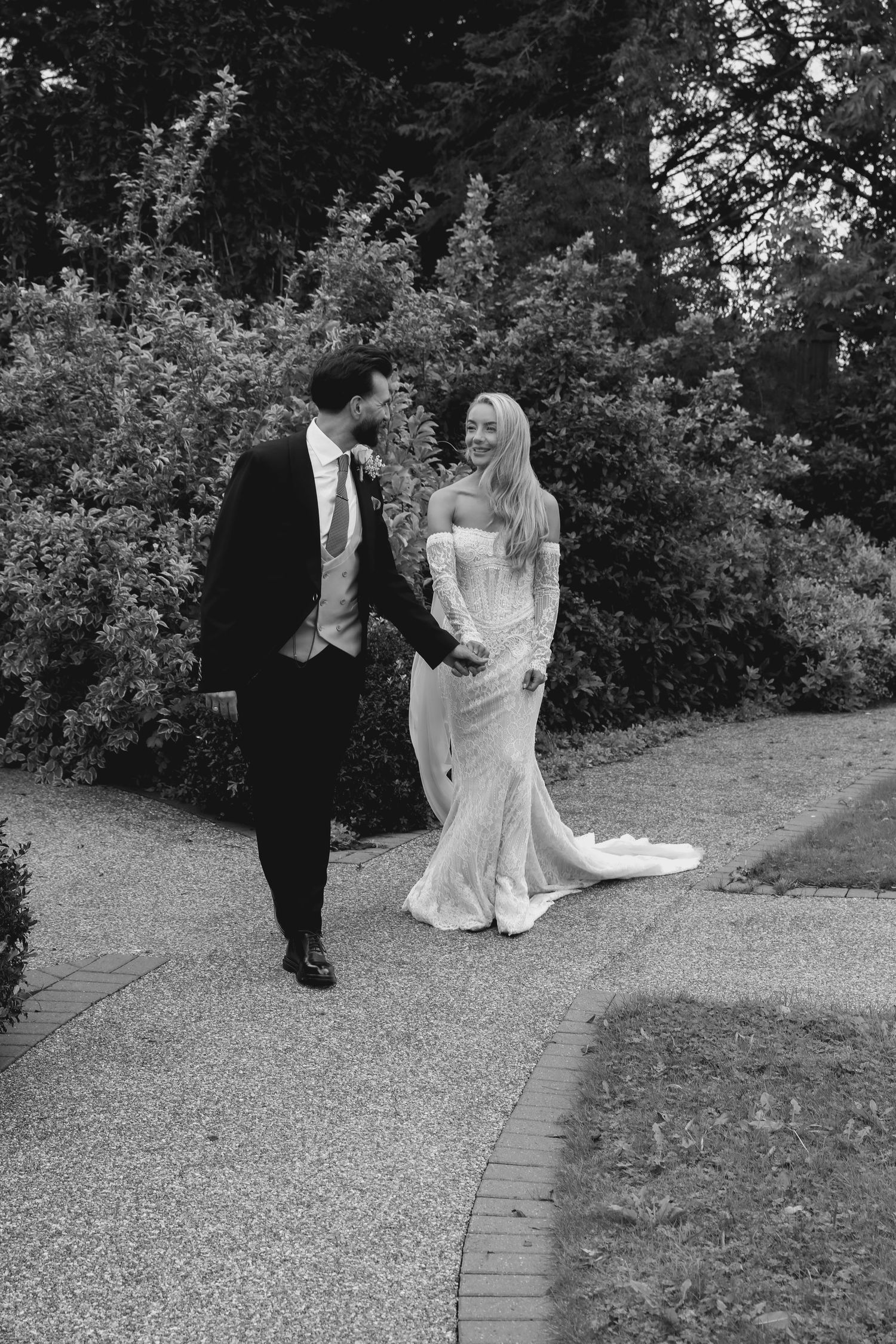 Editorial Wedding Photographer
Derbyshire Wedding Photography
Nottingham Wedding Photography
London Elopement Photographer